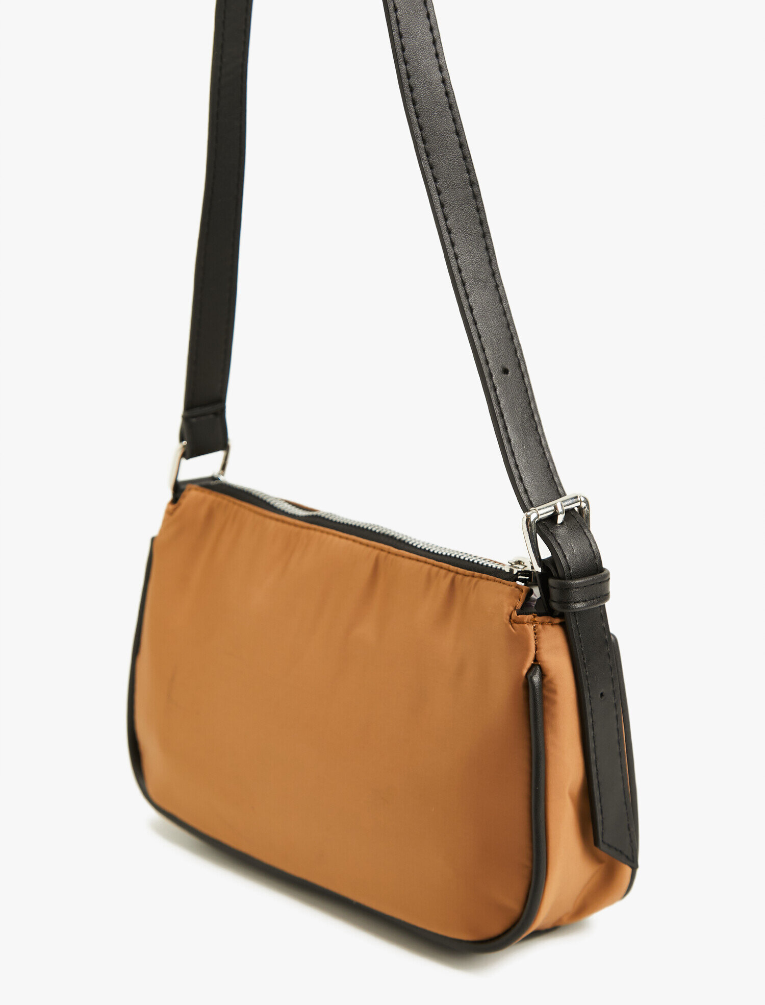  Kadın Zincirli Omuz Çantası