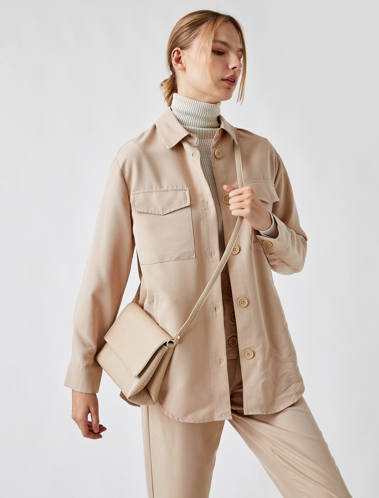  Kadın Suni Deri Kapaklı Çanta