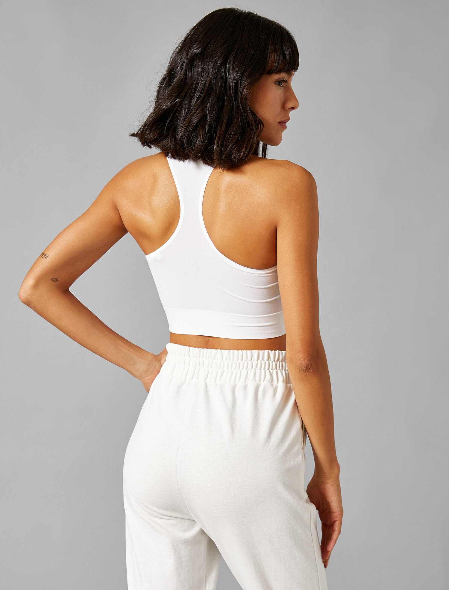   U Yaka Sporcu Sütyeni