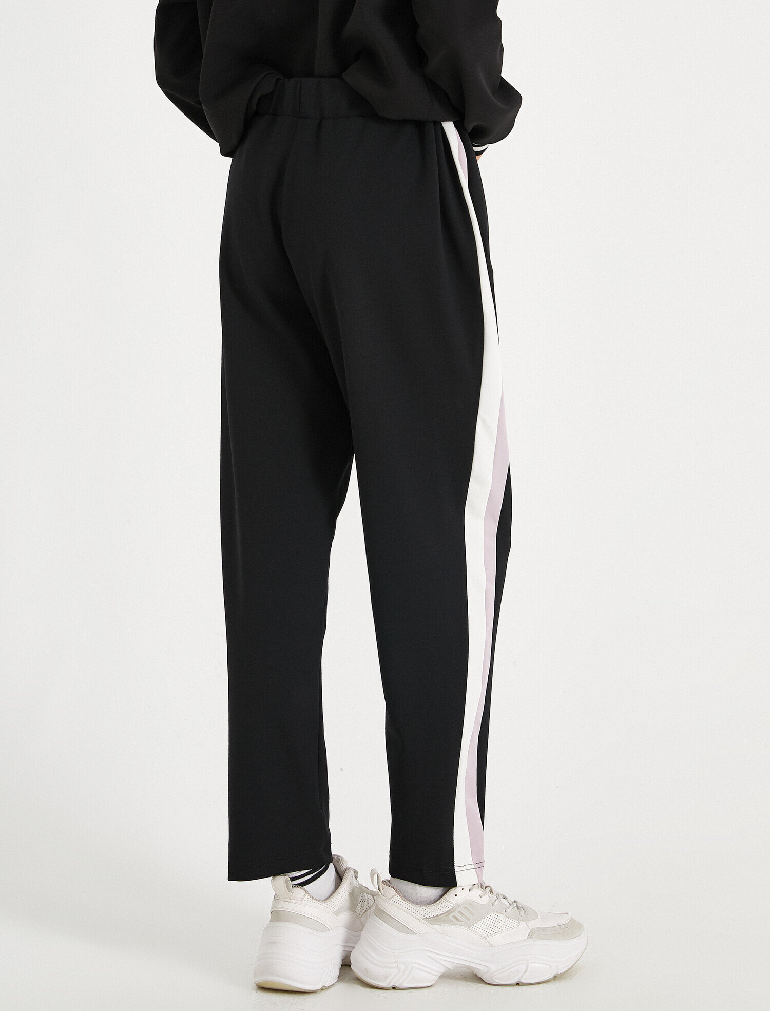   Beli Lastikli Eşofman Altı Şeritli