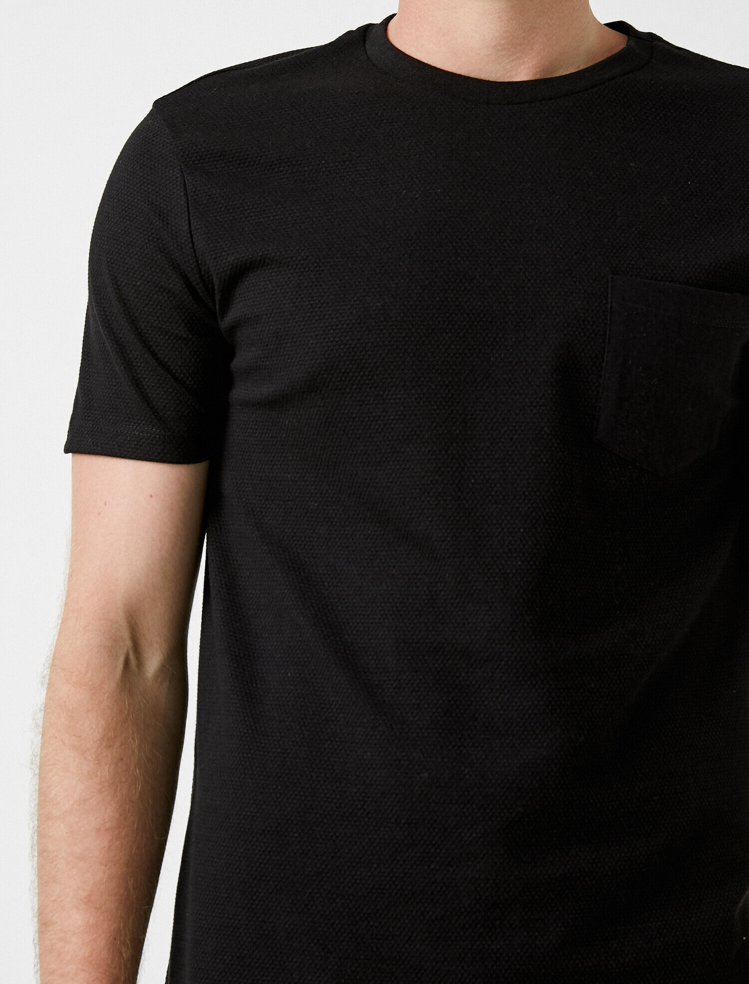   Basic Tişört Cepli