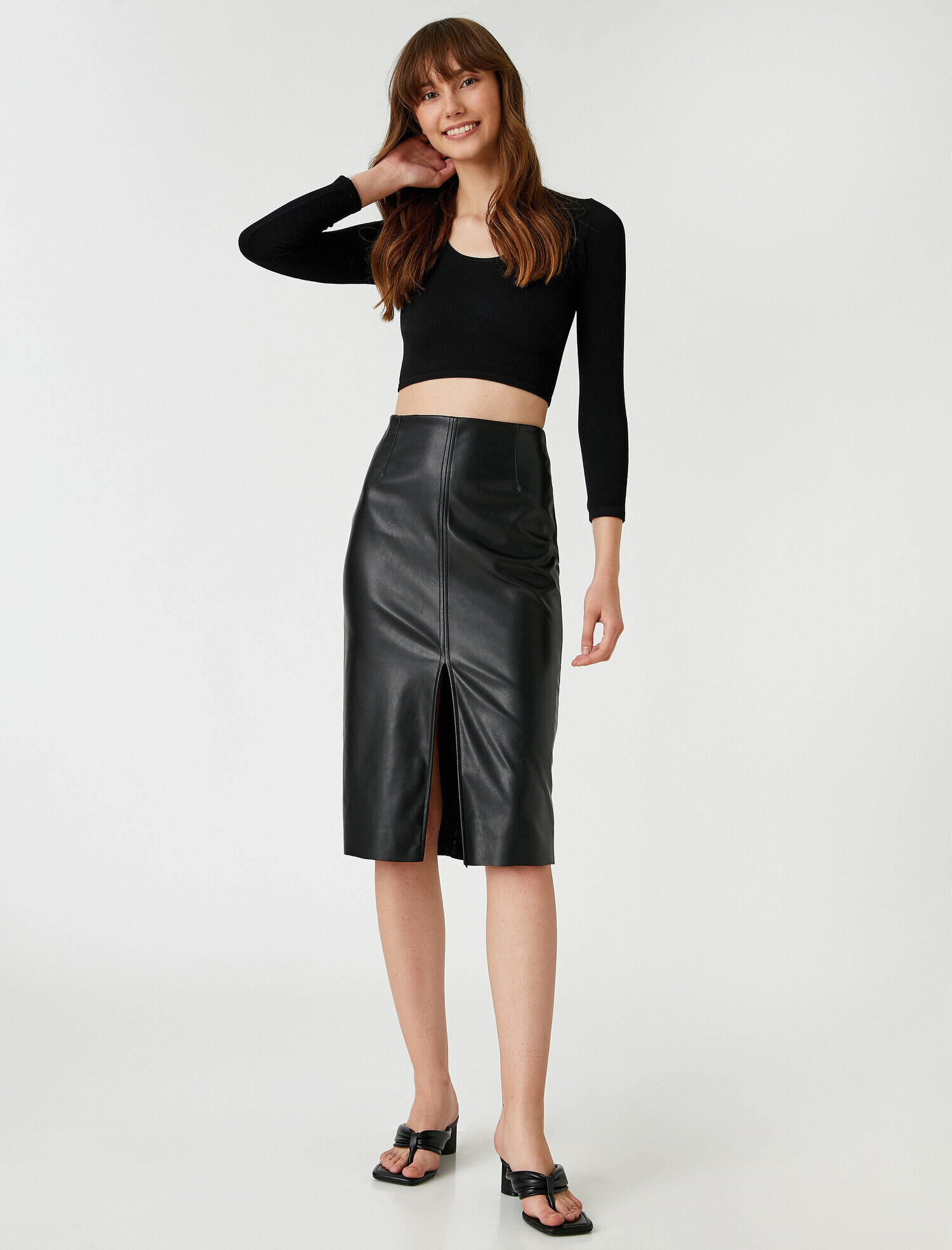   Yırtmaç Detaylı Suni Deri Etek Midi