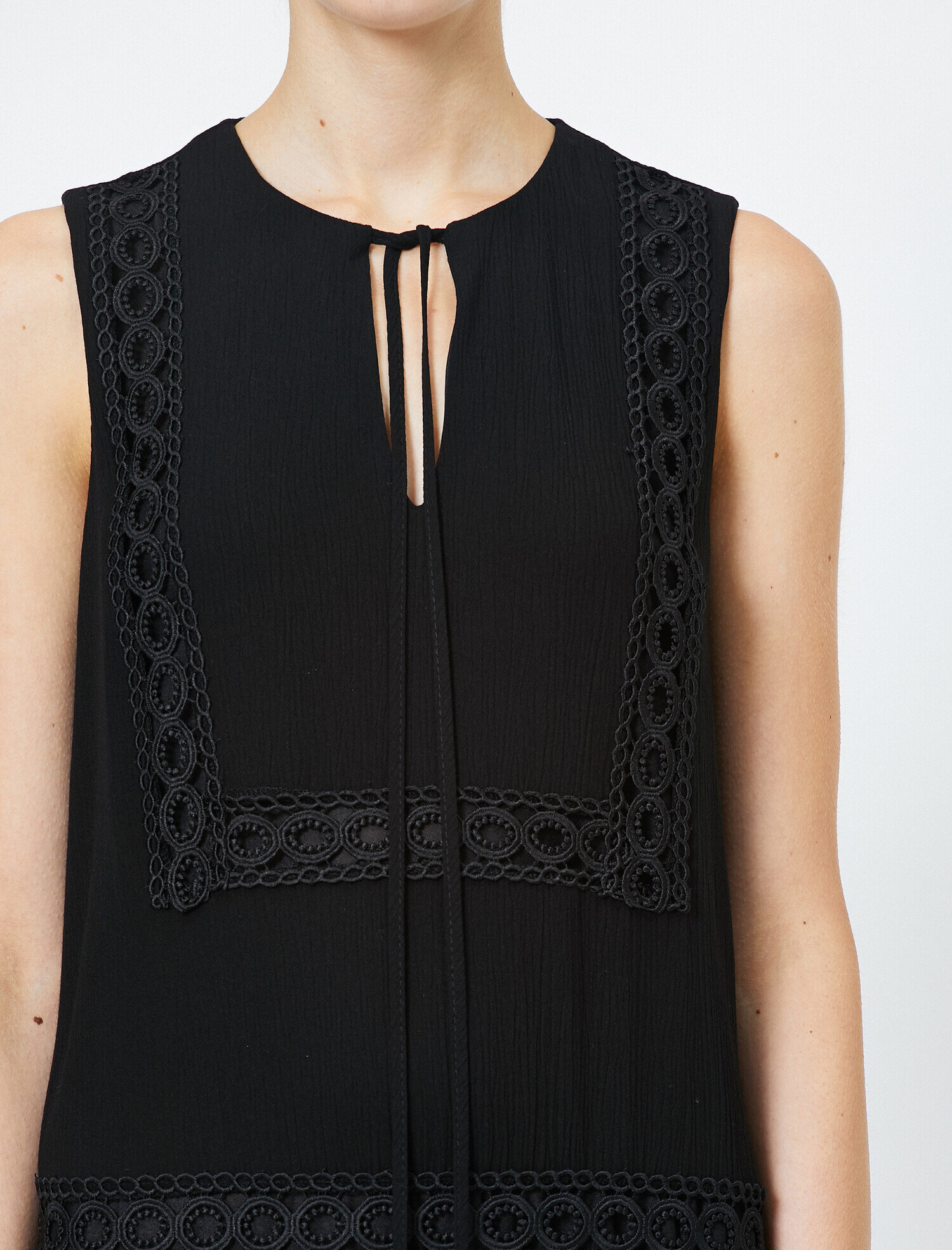   Dantel Detaylı Viskon Siyah Elbise