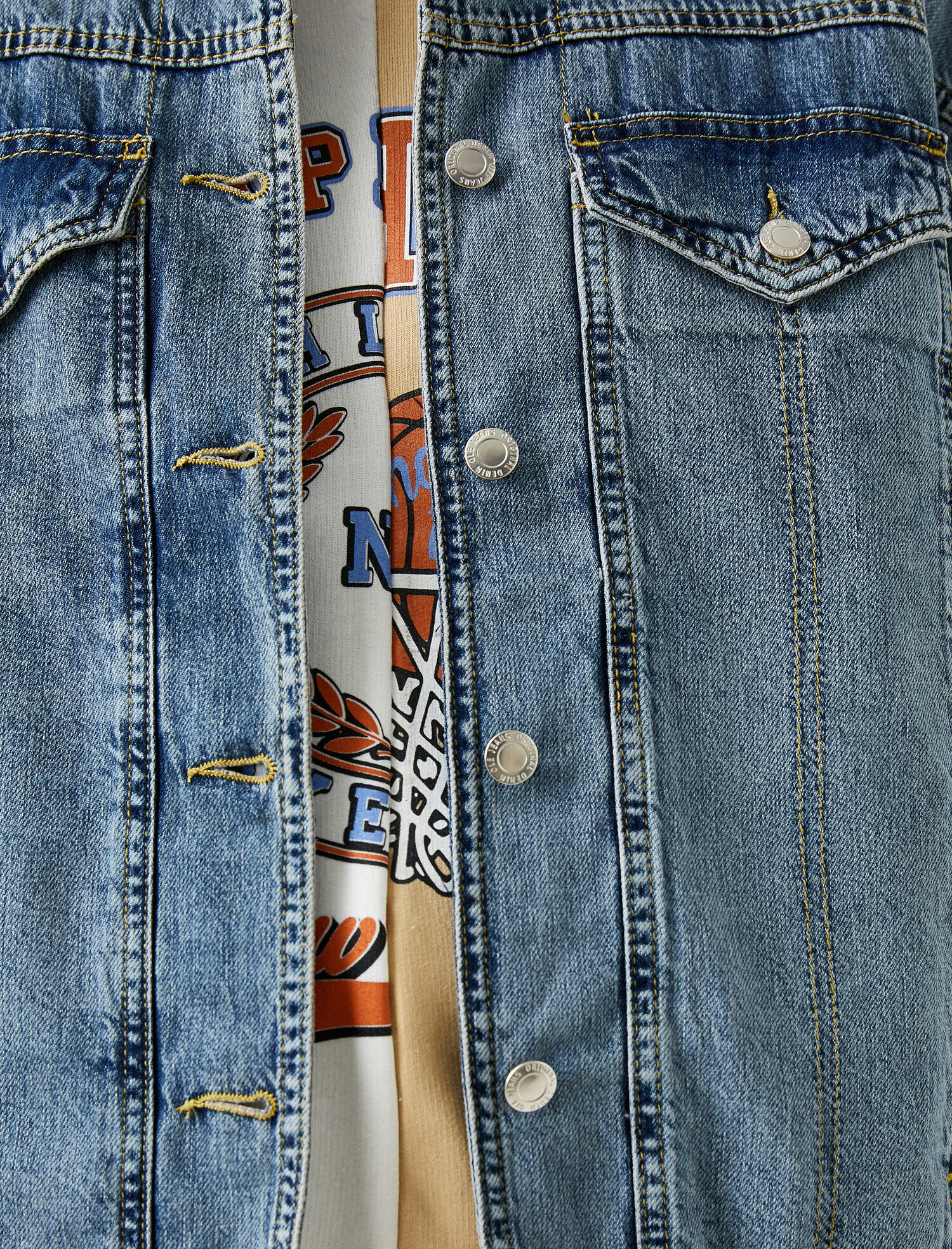   Düğme Detaylı Jean Ceket