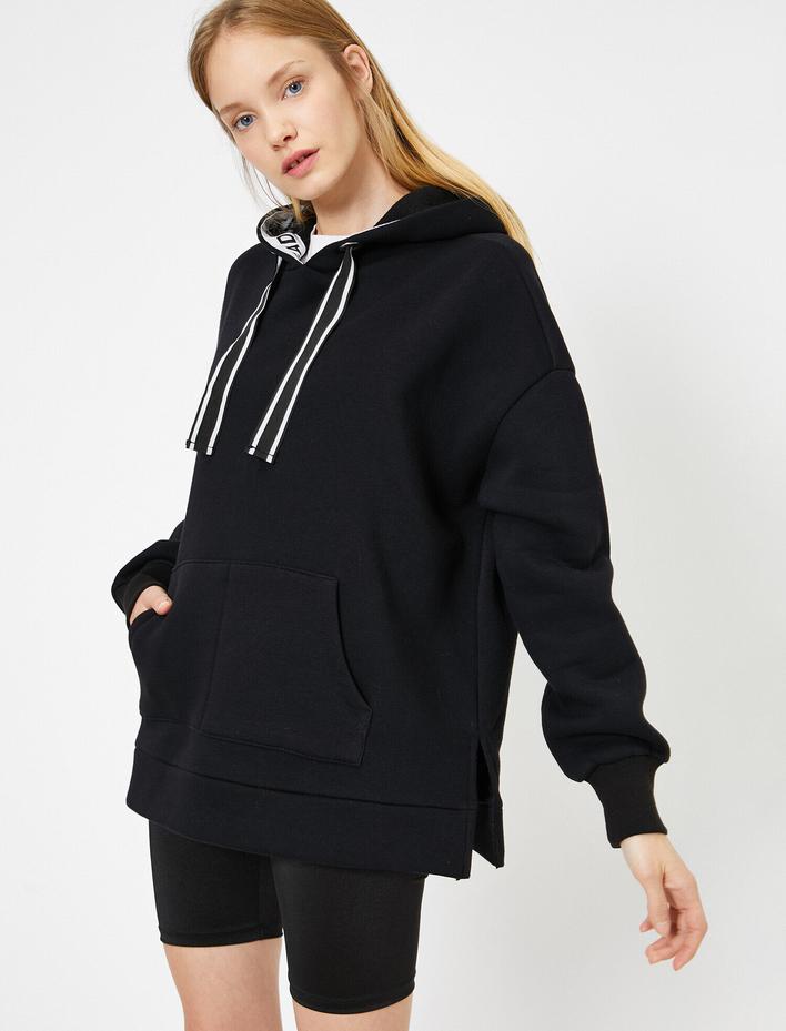  Kapüşon Detaylı Sweatshirt