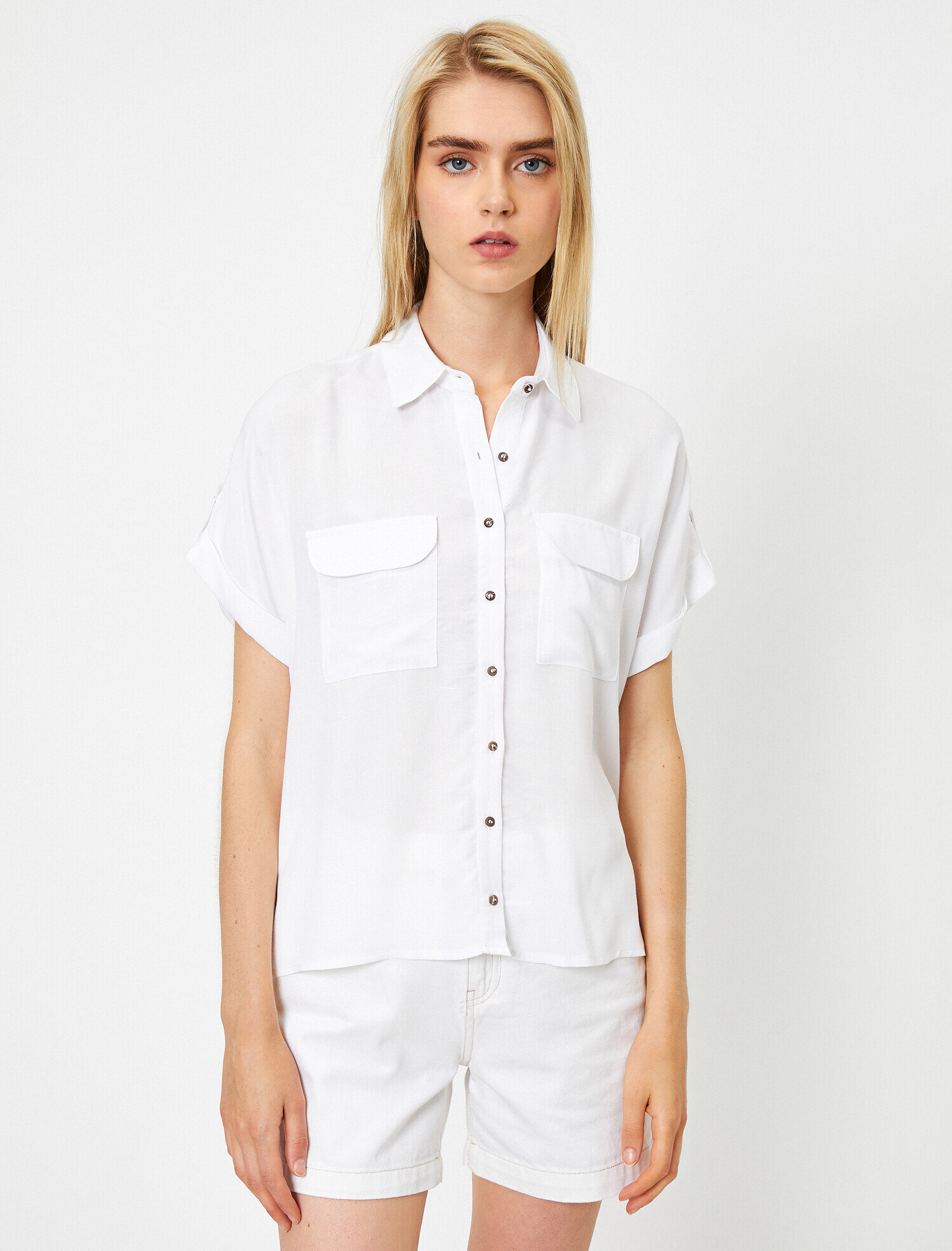   Kısa Kollu Cepli Gömlek