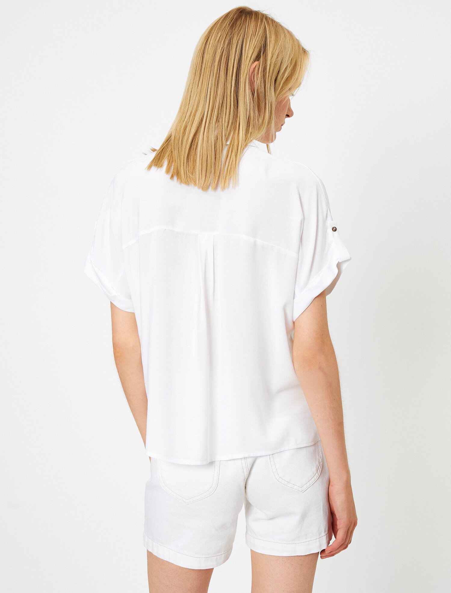   Kısa Kollu Cepli Gömlek