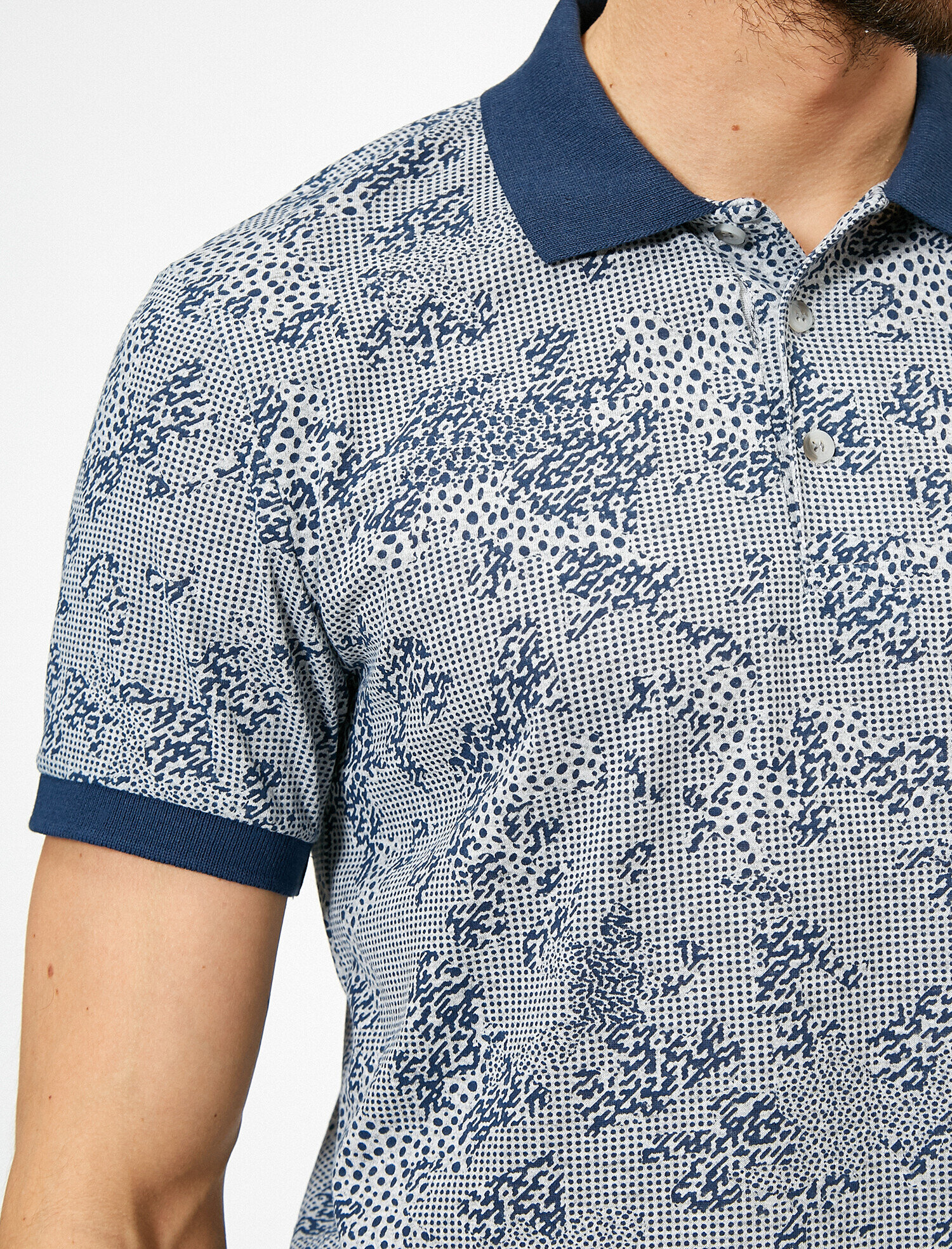   Polo Yaka Kamuflaj ve Puantiye Desenli Süprem Kumaş Slim Fit Tişört