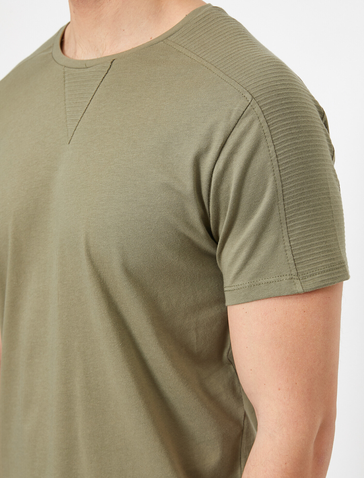   Bisiklet Yaka Tişört