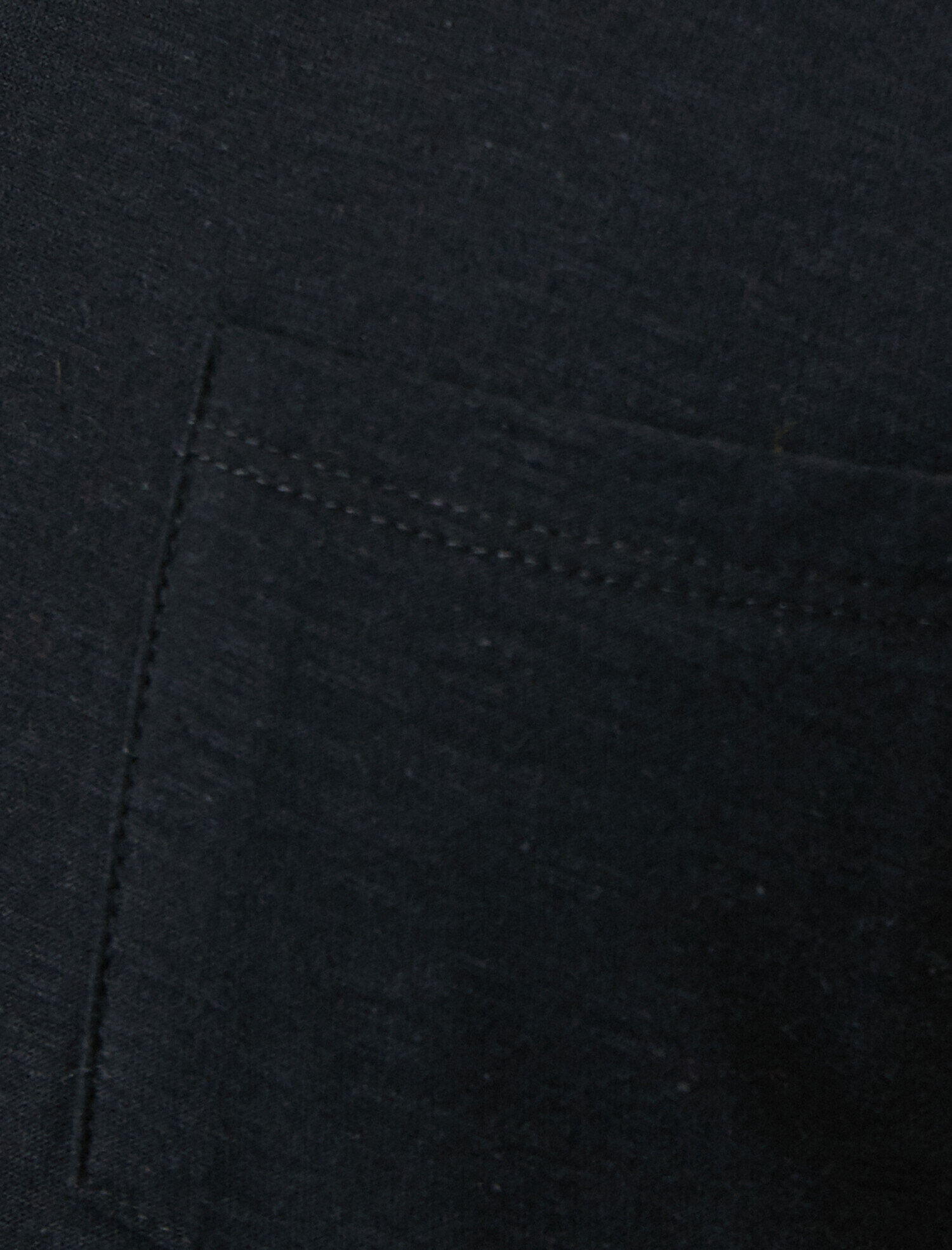   Bisiklet Yaka Cep Detaylı Flamlı Kumaş Dar Kesim Basic Tişört