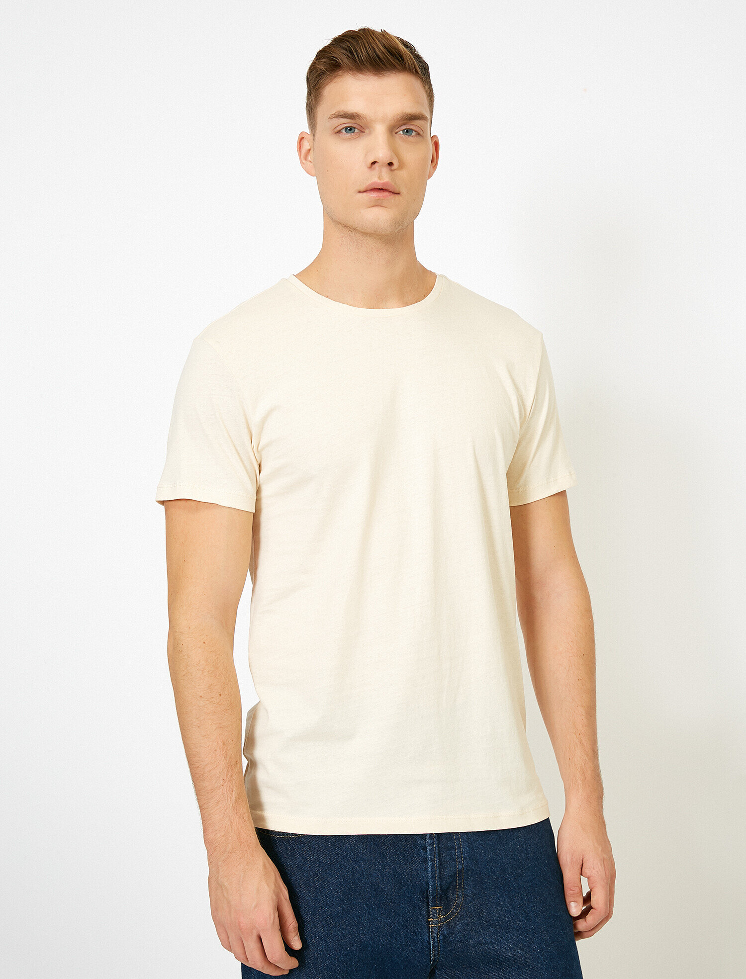   Bisiklet Yaka Pamuklu Dar Kesim Basic Tişört