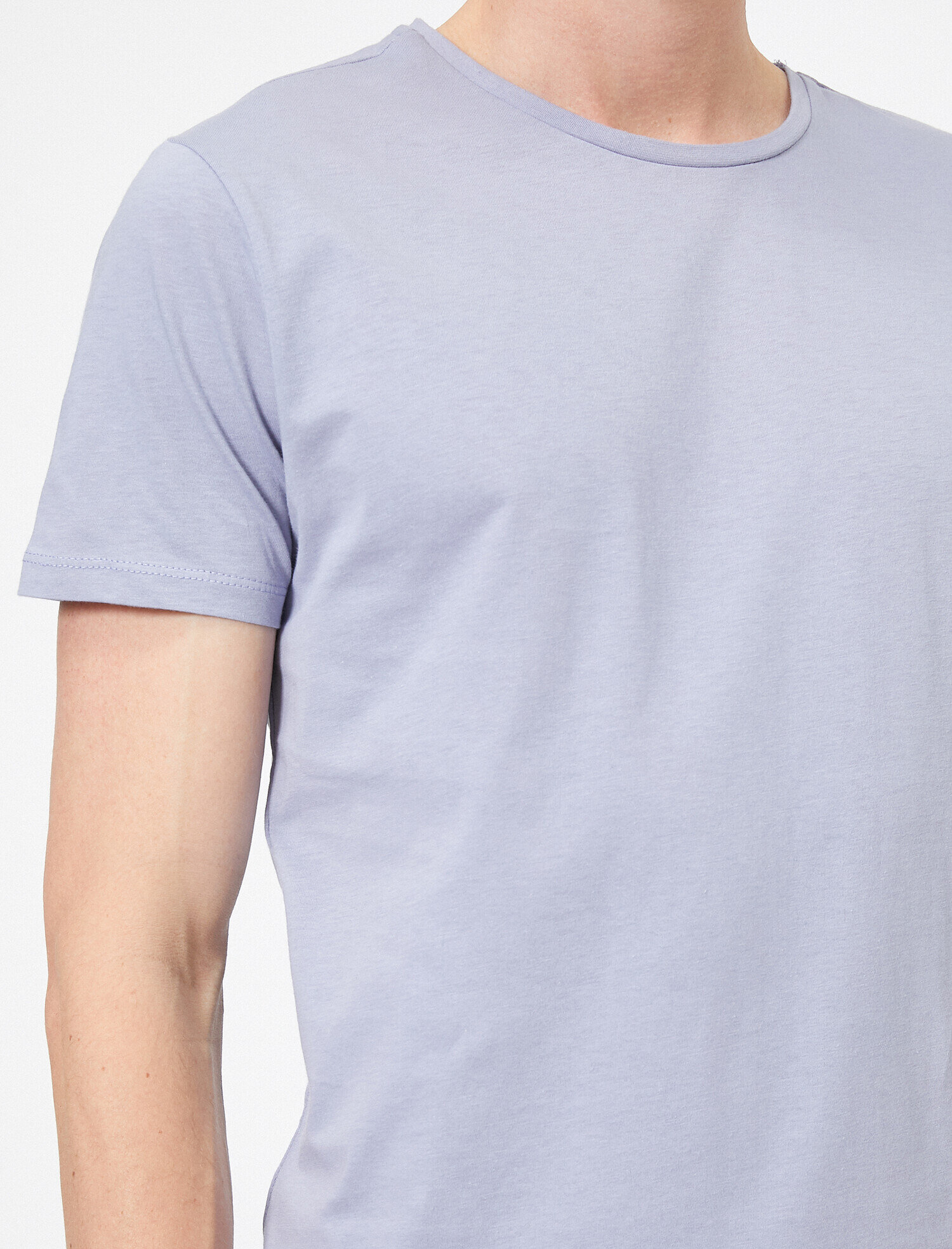   Bisiklet Yaka Pamuklu Dar Kesim Basic Tişört