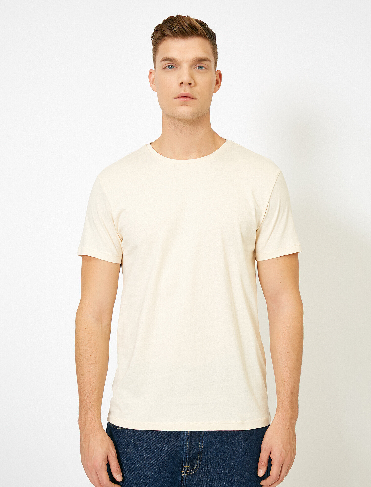   Bisiklet Yaka Pamuklu Dar Kesim Basic Tişört