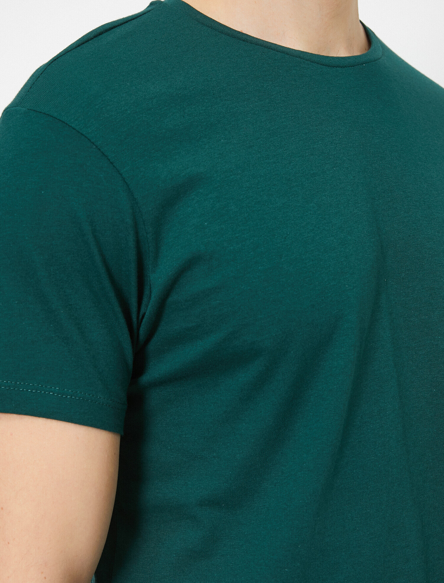   Bisiklet Yaka Pamuklu Dar Kesim Basic Tişört