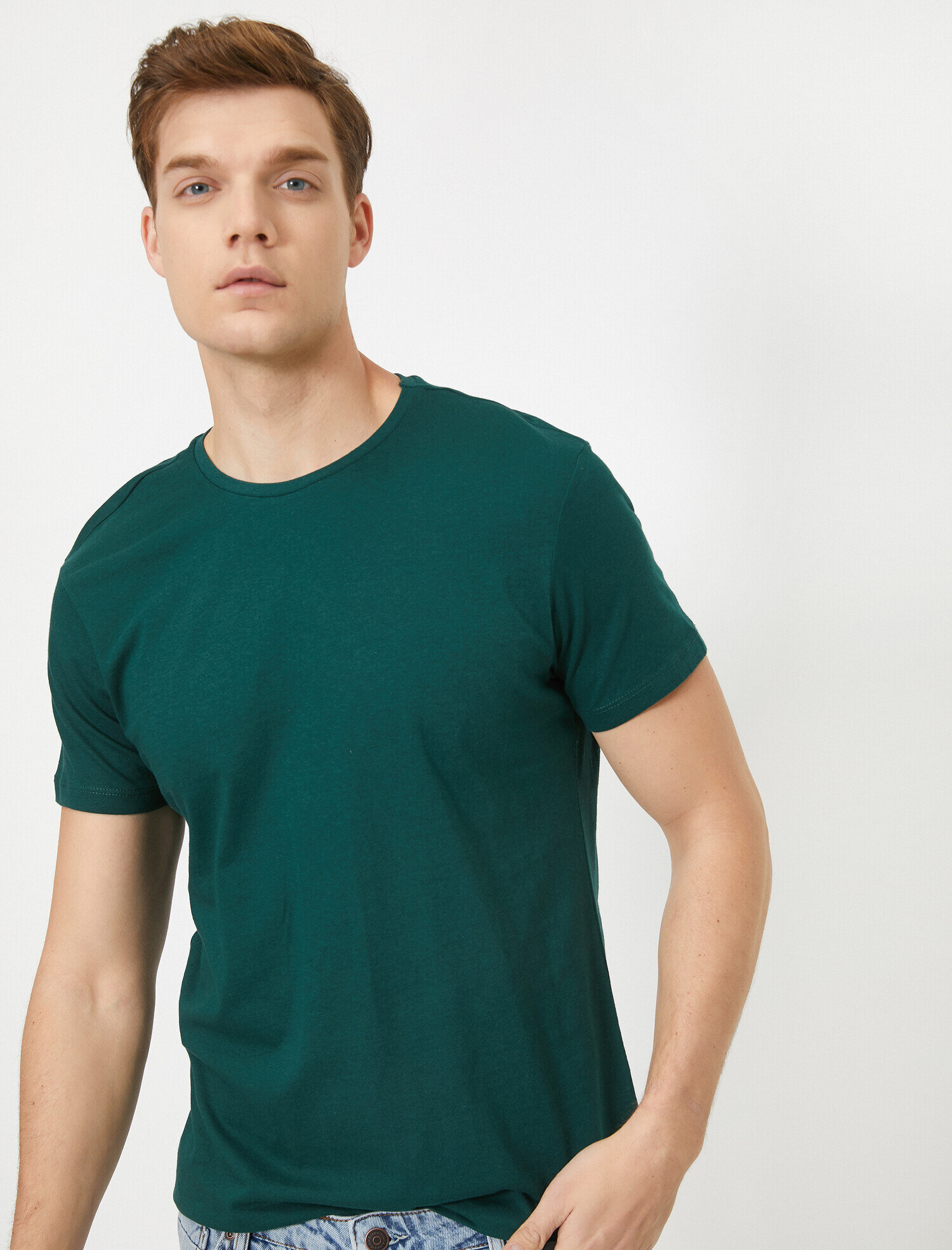   Bisiklet Yaka Pamuklu Dar Kesim Basic Tişört