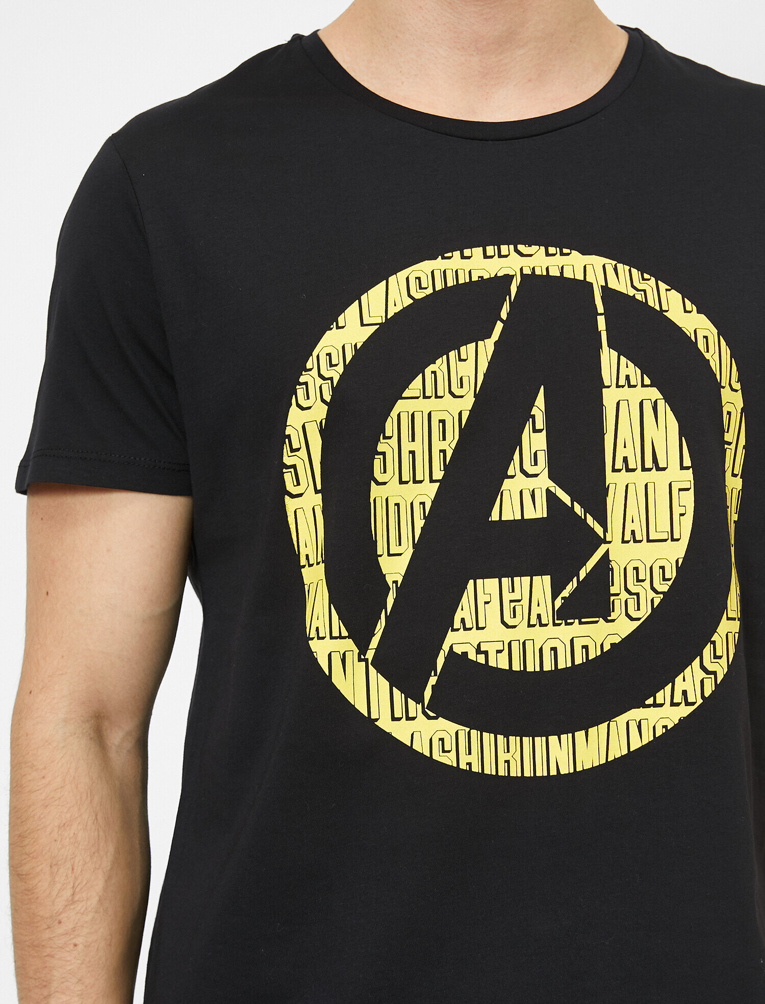   Marvel Lisanslı Baskılı T-Shirt