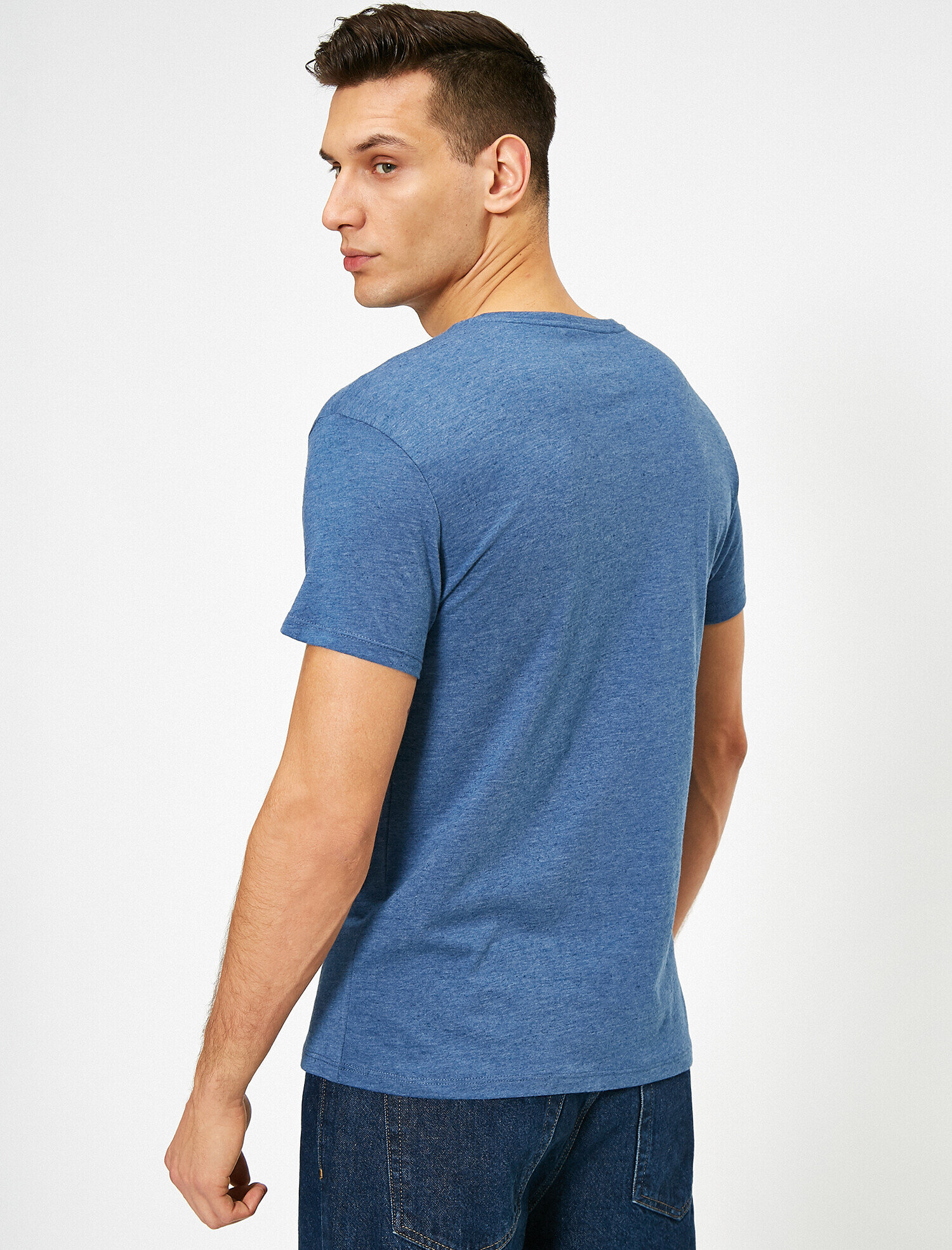   V Yaka Tişört Kısa Kollu