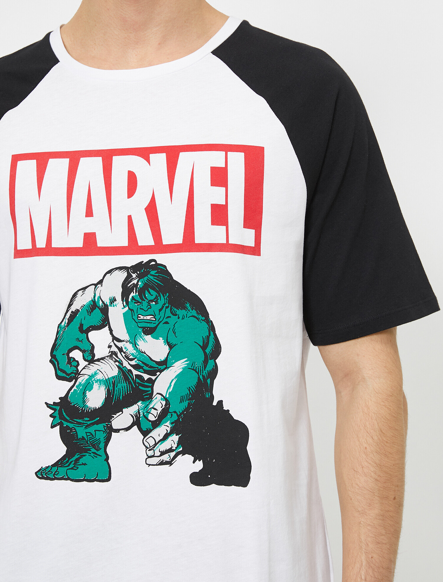 Marvel Lisanslı Baskılı T-Shirt