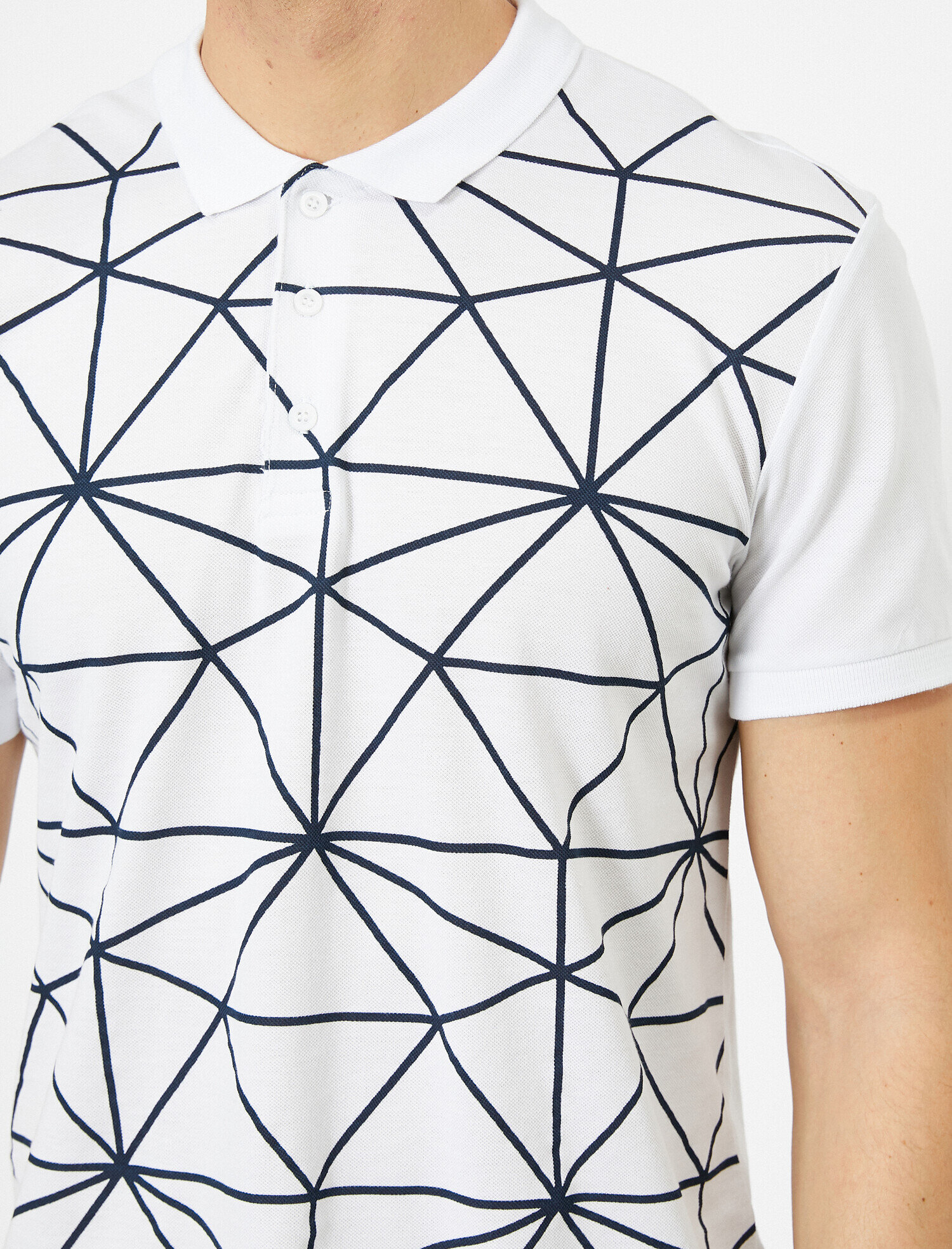   Polo Yaka Dar Kesim Tişört Baskılı