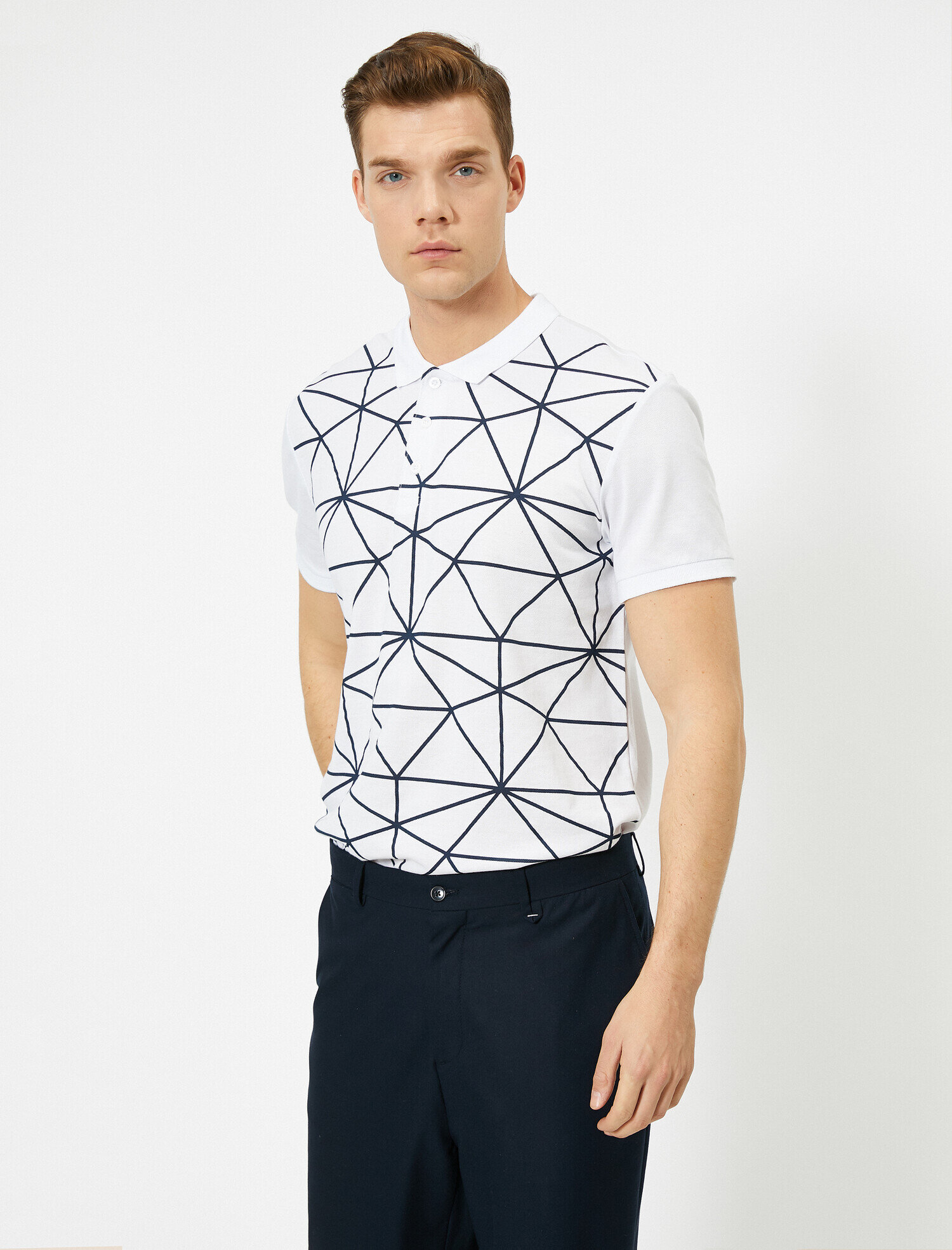   Polo Yaka Dar Kesim Tişört Baskılı