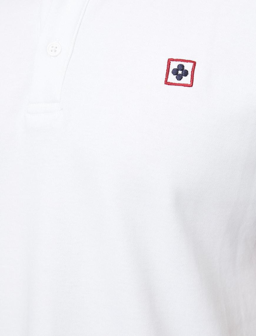   Polo Yaka Kısa Kollu İşlemeli Tişört