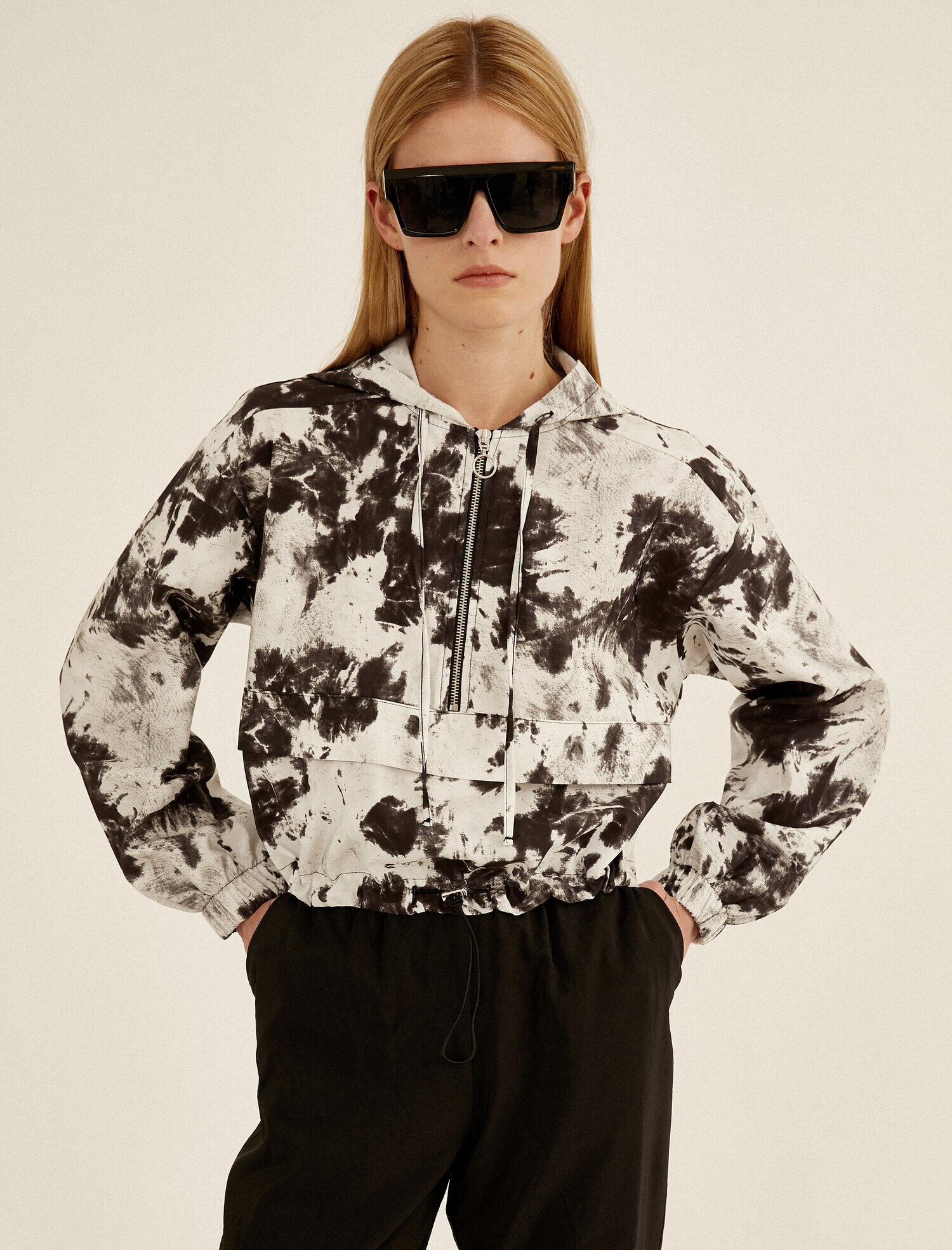   Crop Bluz Kapüşonlu Uzun Kollu Fermuar Detaylı