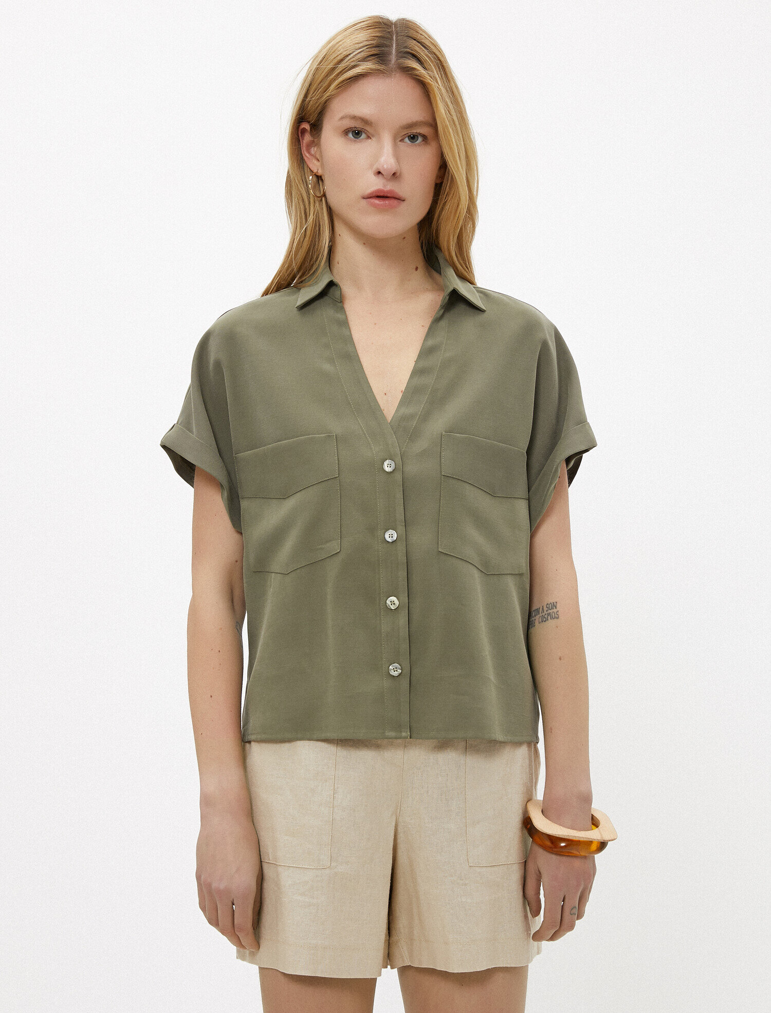   Kısa Kollu Cepli Gömlek