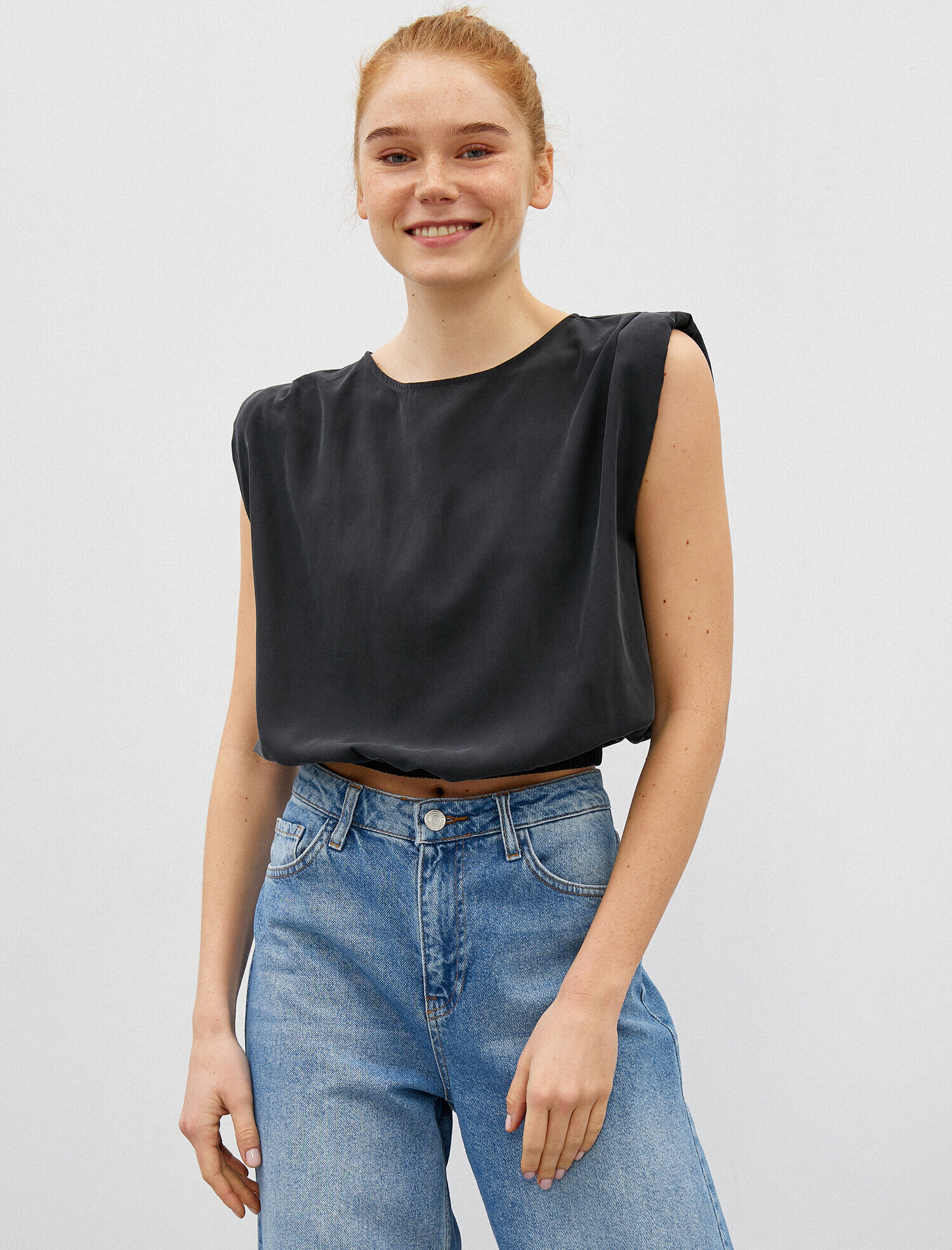   Vatkalı Bluz Bisiklet Yaka Kısa Kollu