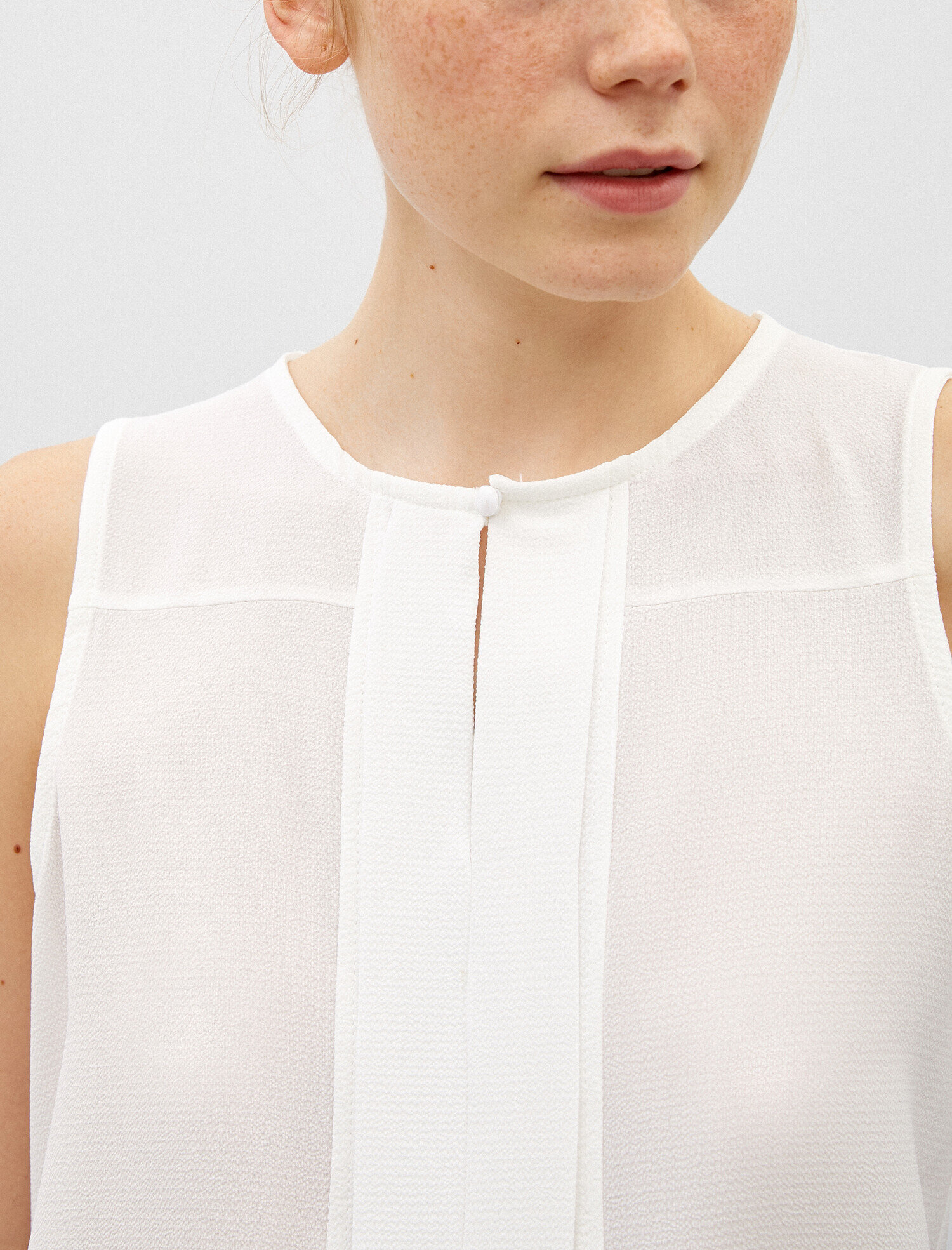  Bisiklet Yaka Atlet Pencere Detaylı Tanktop