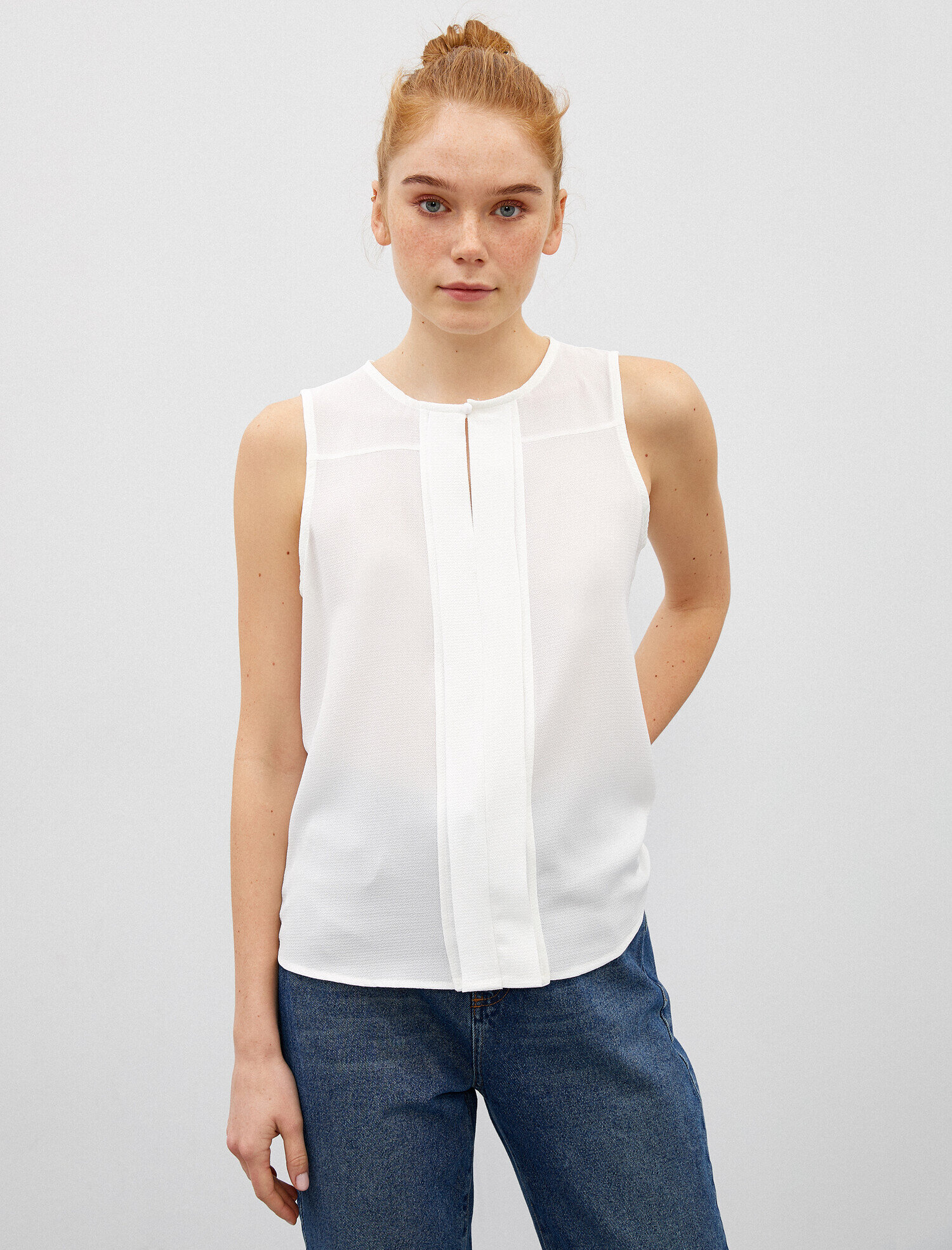   Bisiklet Yaka Atlet Pencere Detaylı Tanktop