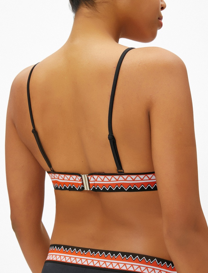  Desenli Bikini Üstü