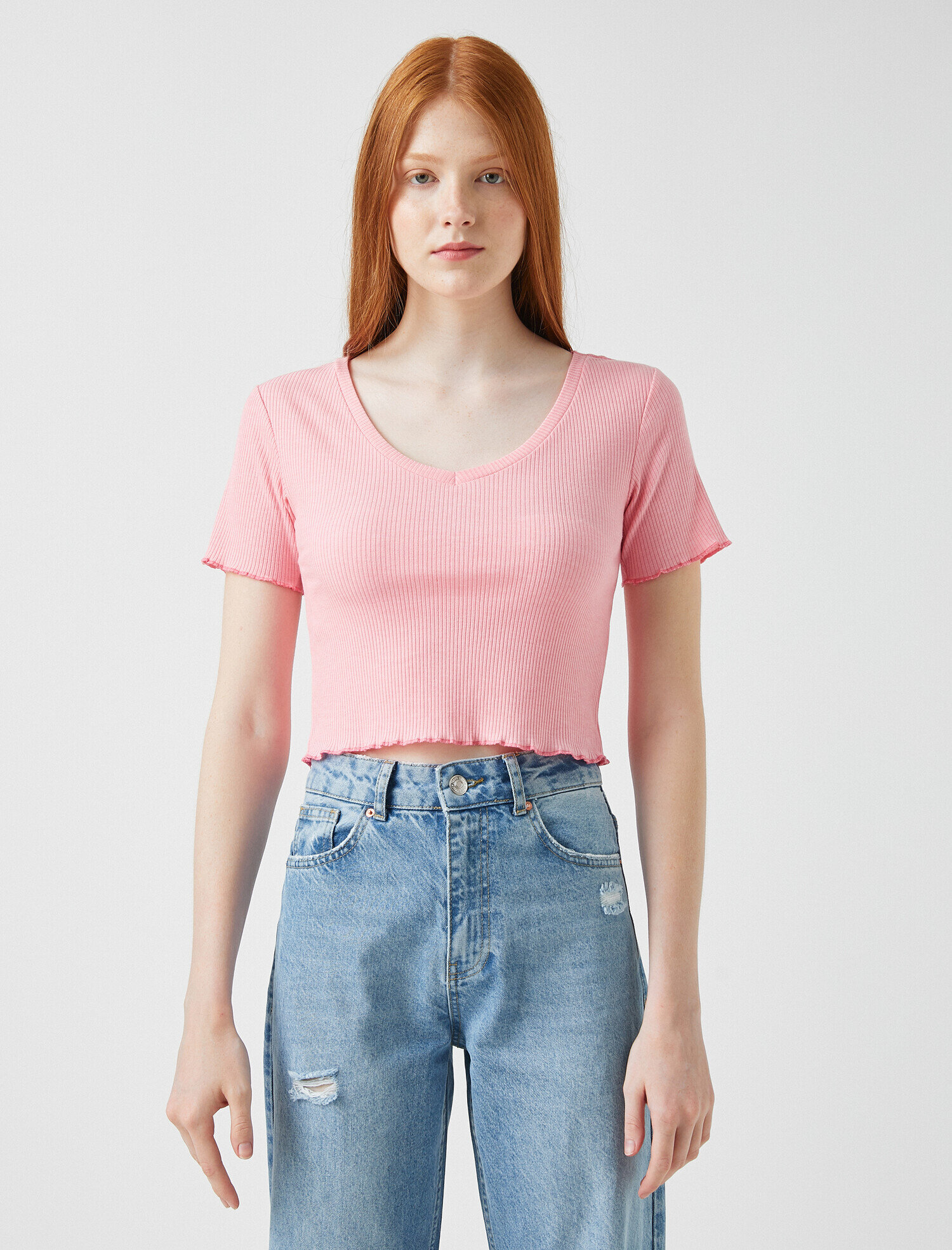   Crop Tişört Fırfır Detaylı Fitilli V Yaka