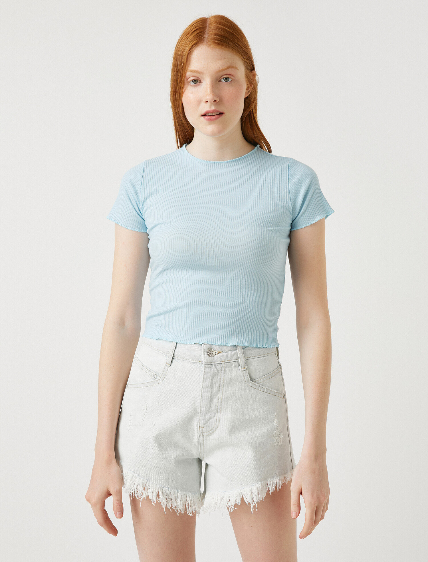 Bisiklet Yaka Tişört Fırfır Detaylı Fitilli