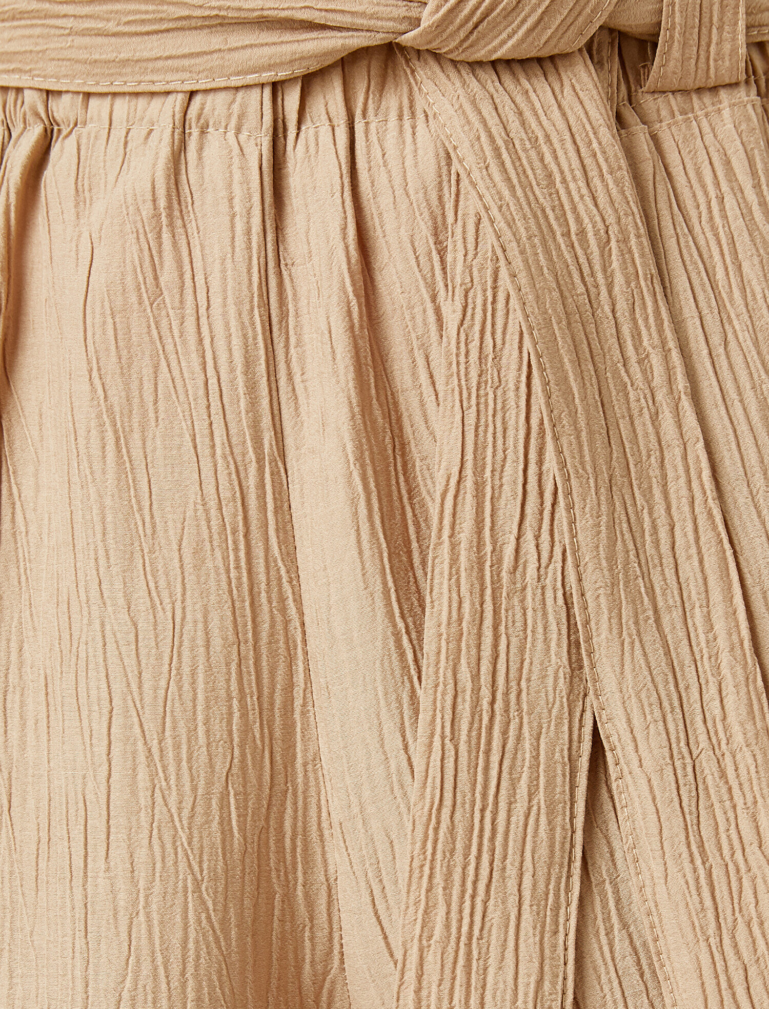   Belden Bağlamalı Şort