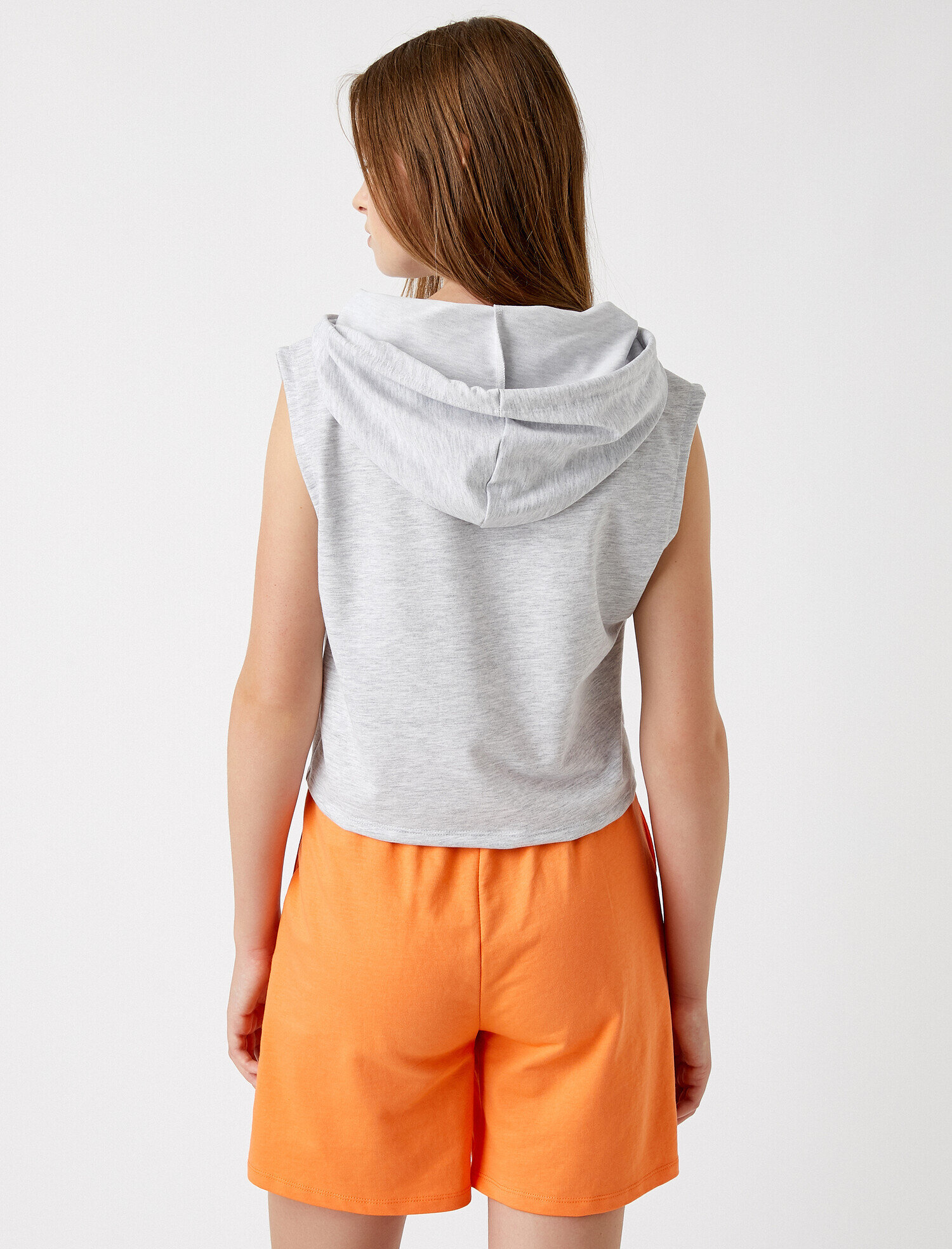   Kapüşonlu Body Pamuklu Sıfır Kol