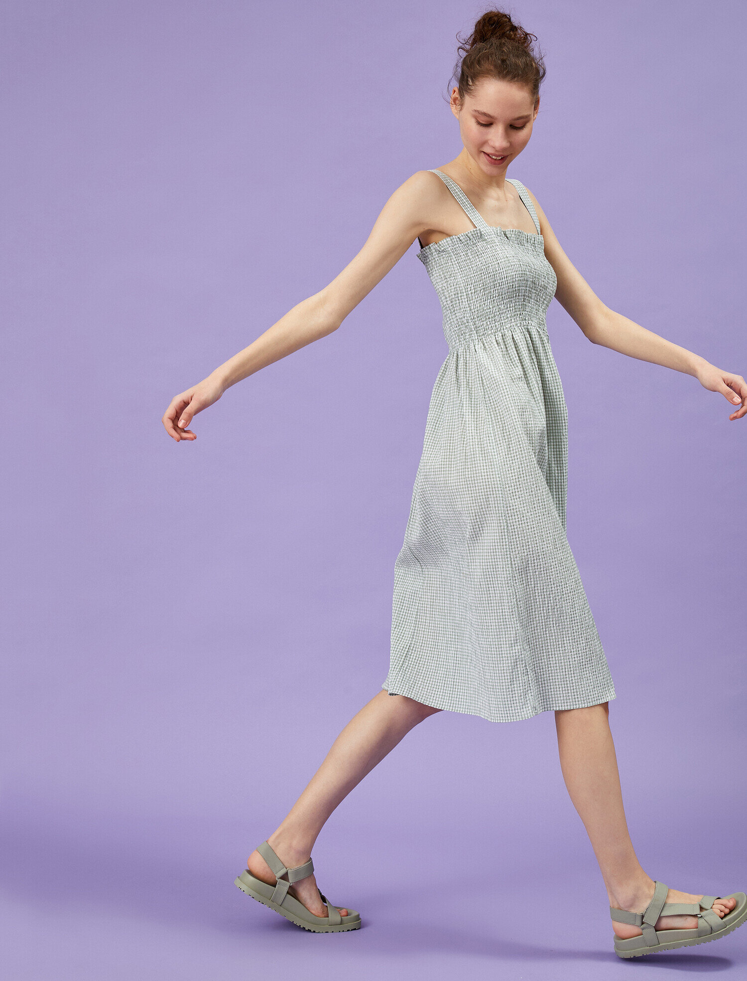   Kareli Elbise Askılı Pamuklu