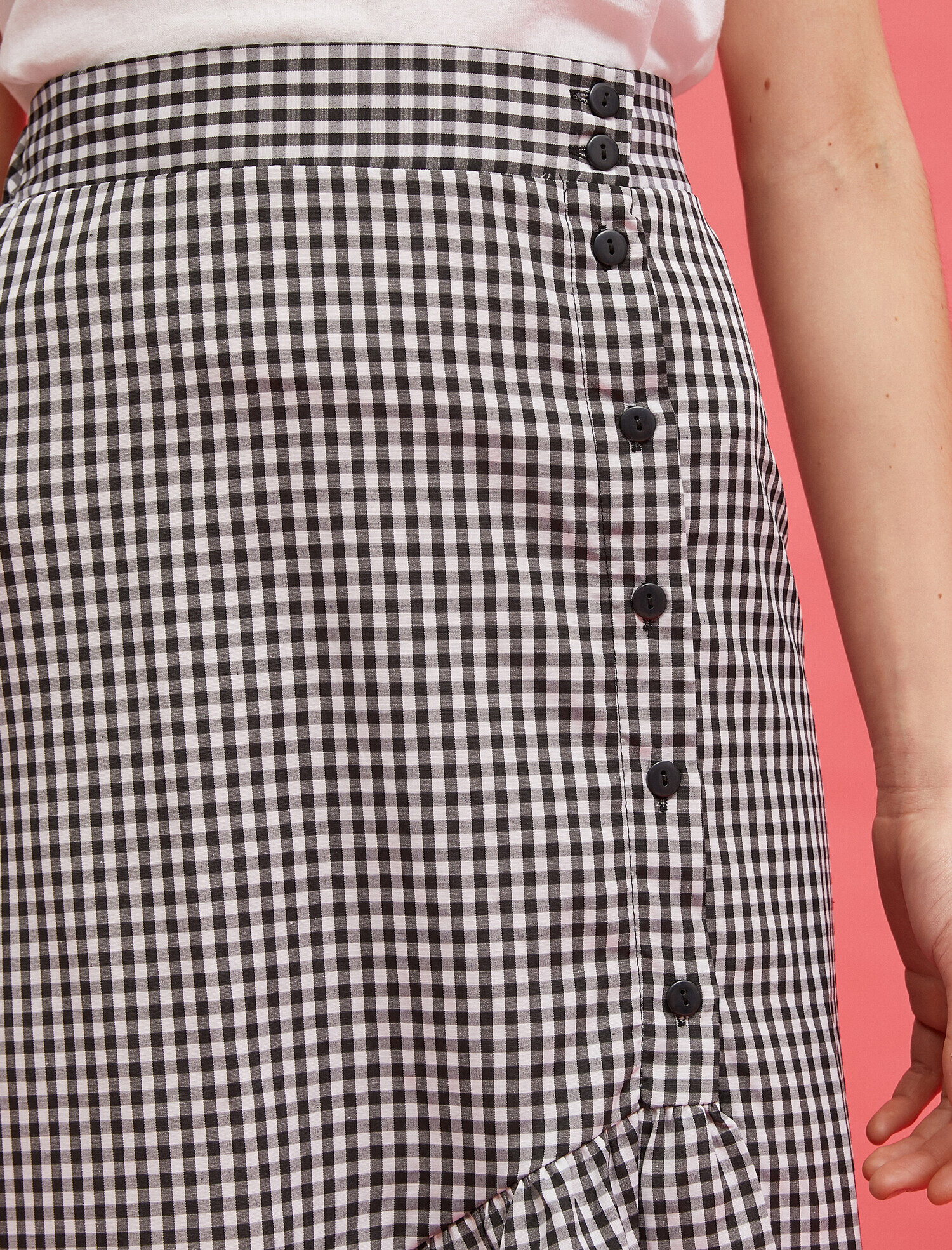   Pamuklu Kareli Volanlı Düğmeli Etek