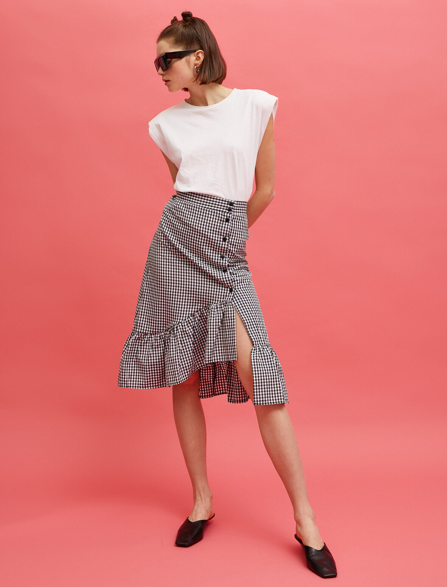   Pamuklu Kareli Volanlı Düğmeli Etek