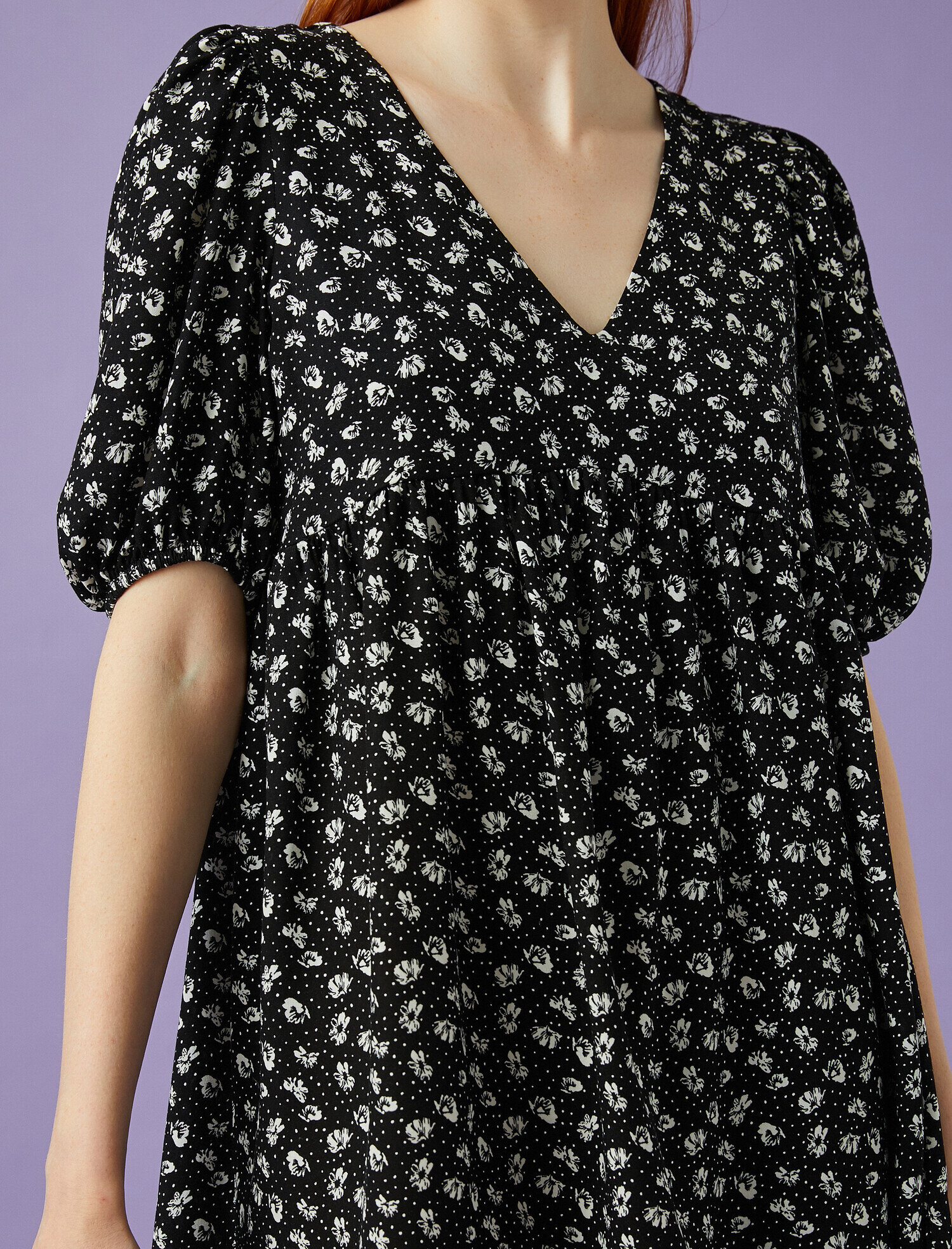   Çiçekli Yazlık Elbise V Yaka Balon Kollu