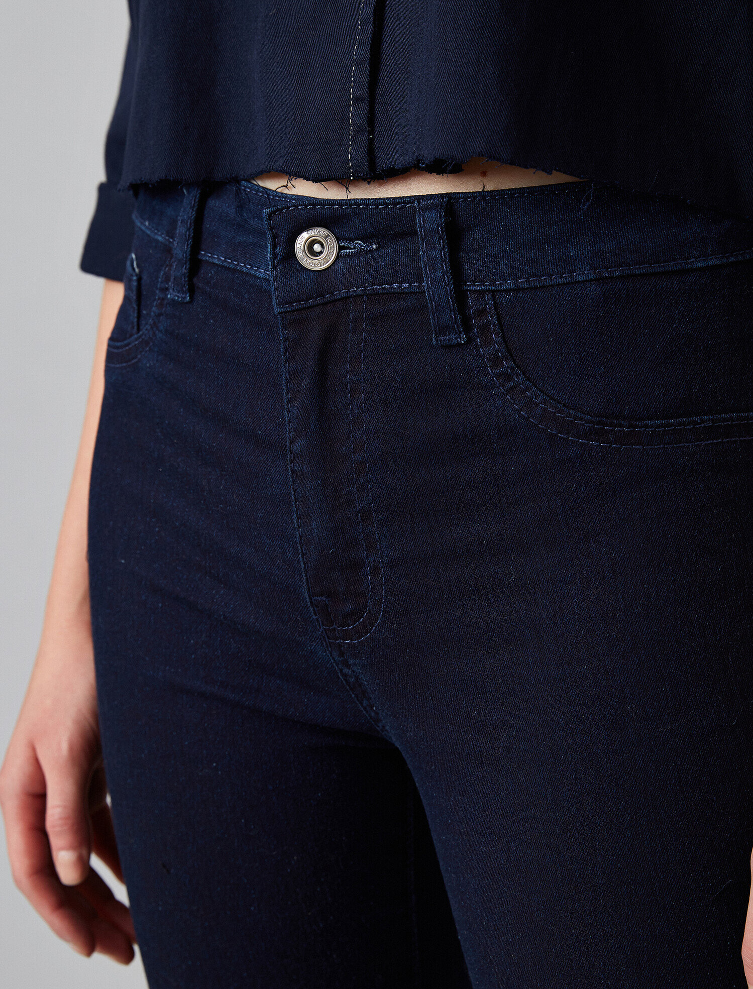   Carmen Jean - Yüksek Bel Dar Kesim Dar Paça Pantolon