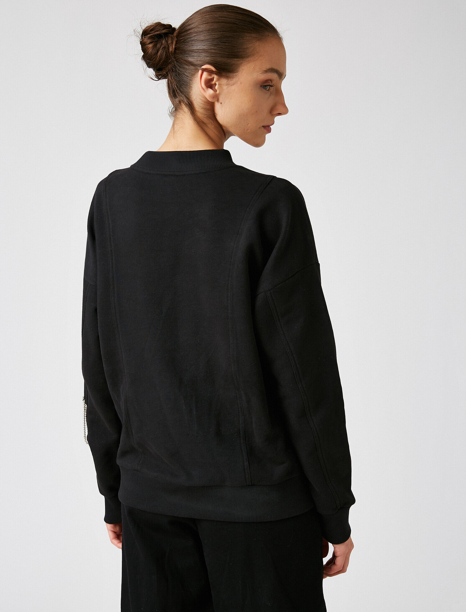   Organik Pamuklu Taşlı Pencere Detaylı Sweatshirt