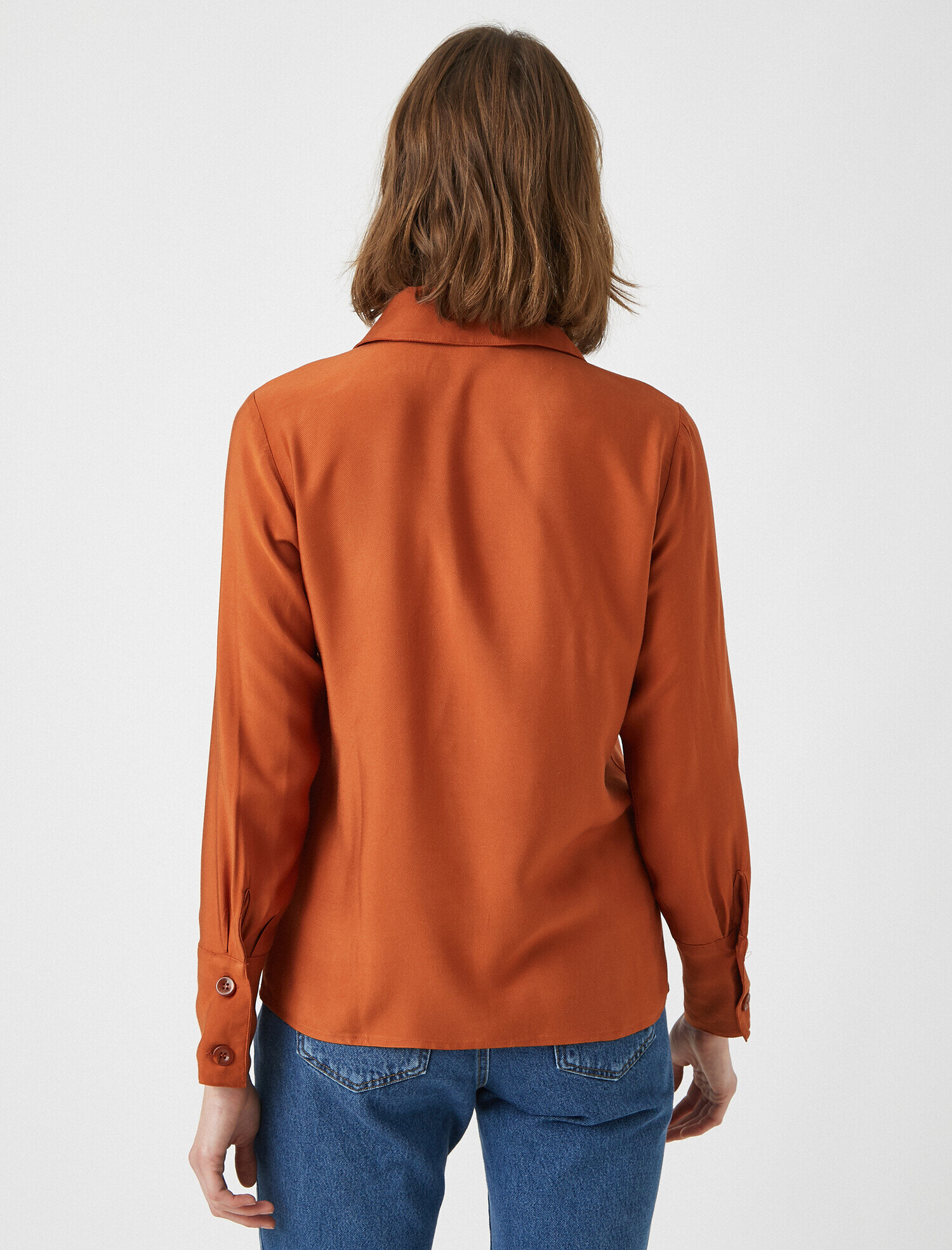   Düğmeli Uzun Kollu Gömlek