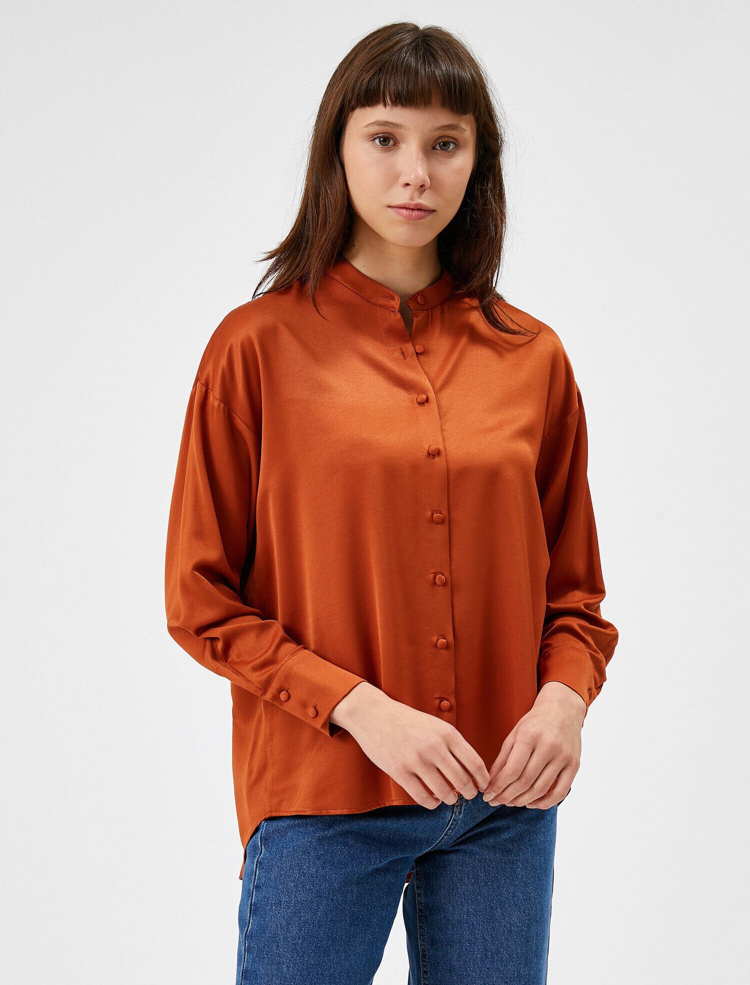   Mandarin Yaka Düğmeli Saten Gömlek