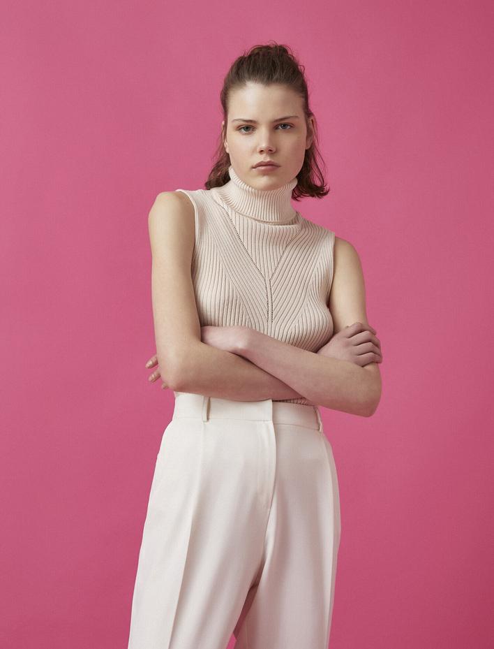  Balıkçı Yaka Kolsuz Triko Kazak