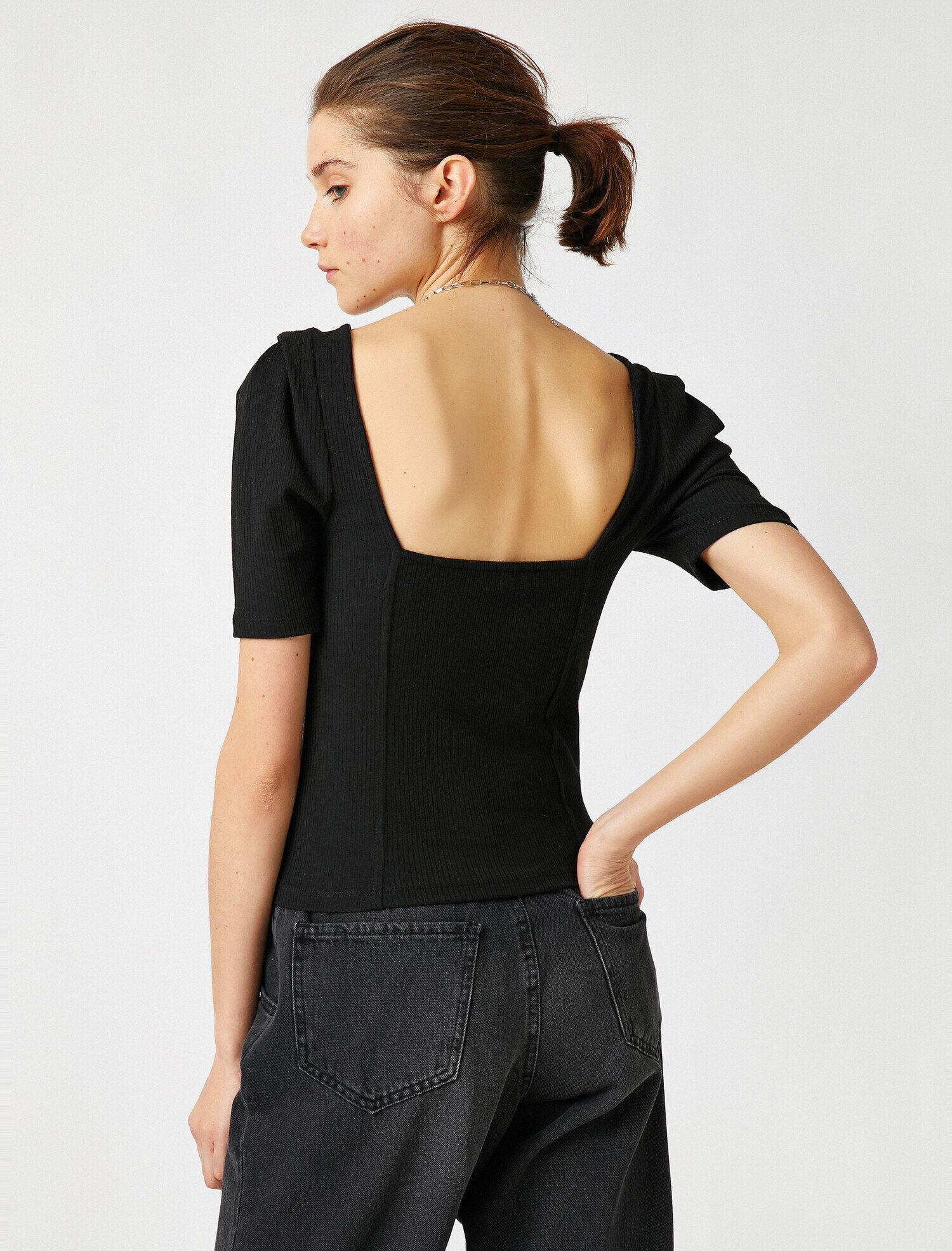   Kısa Kollu Tişört