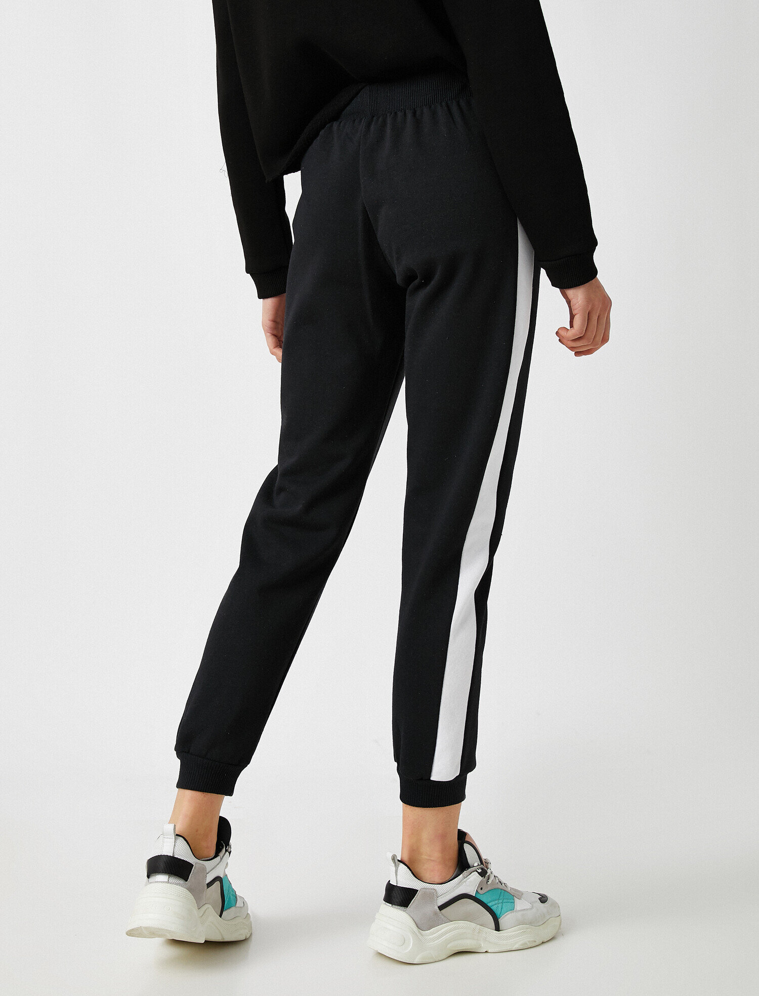 Jogger Eşofman Altı Şerit Detaylı Pamuklu