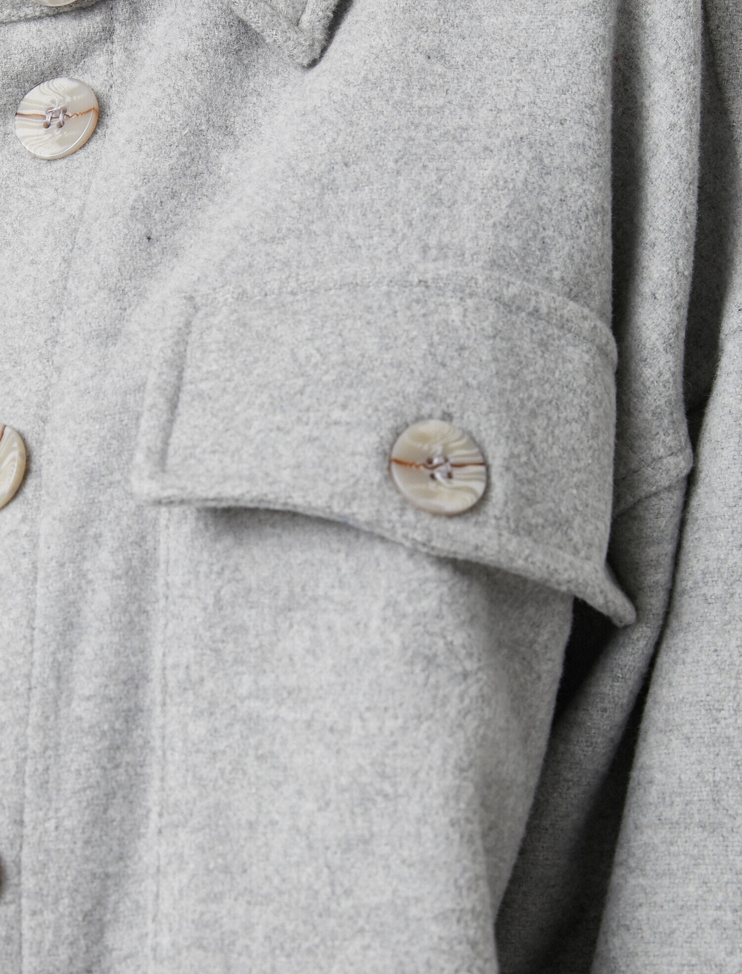   Kaşe Düğme Detaylı Ceket