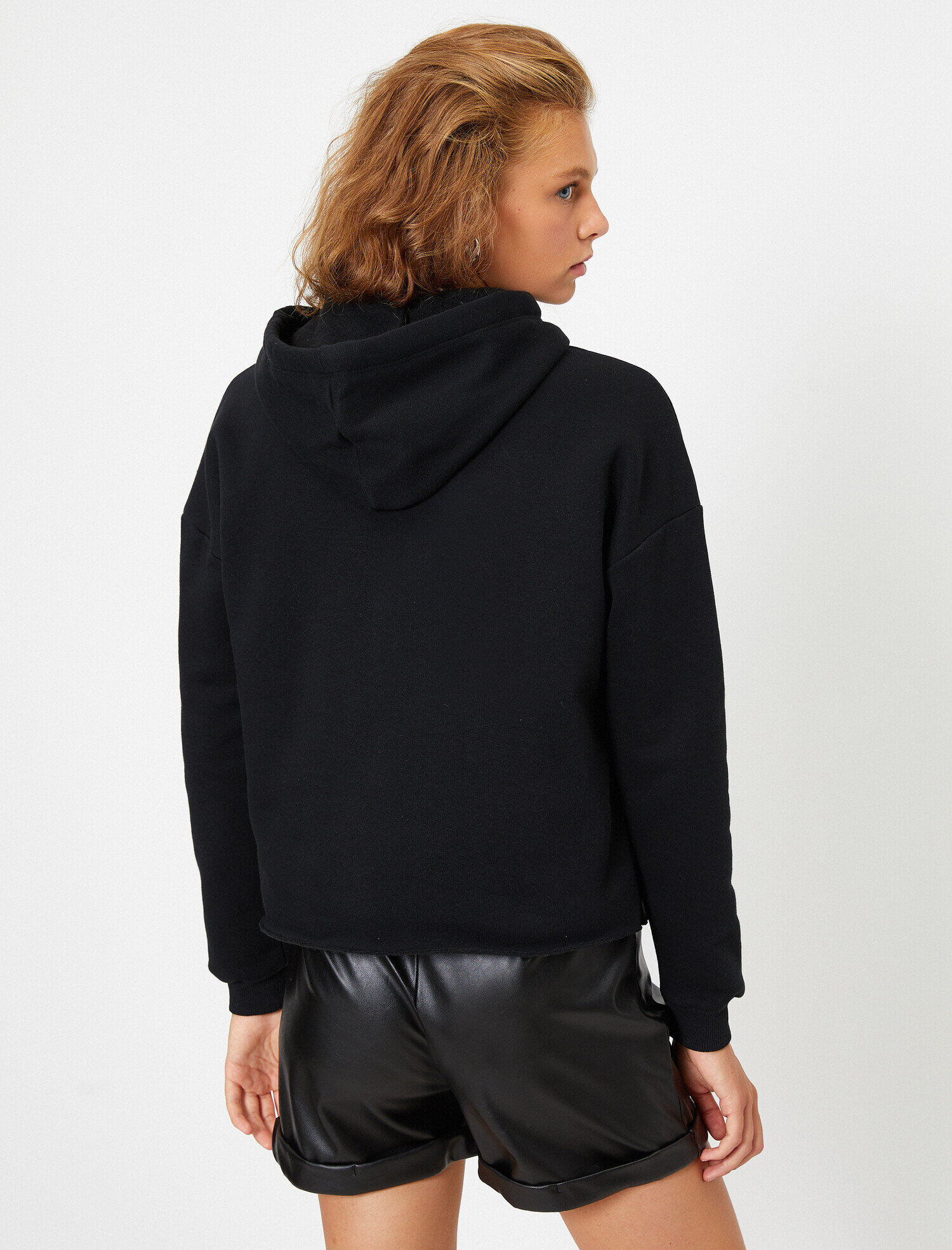   Kapüşonlu Yazılı Baskılı Uzun Kollu Sweatshirt