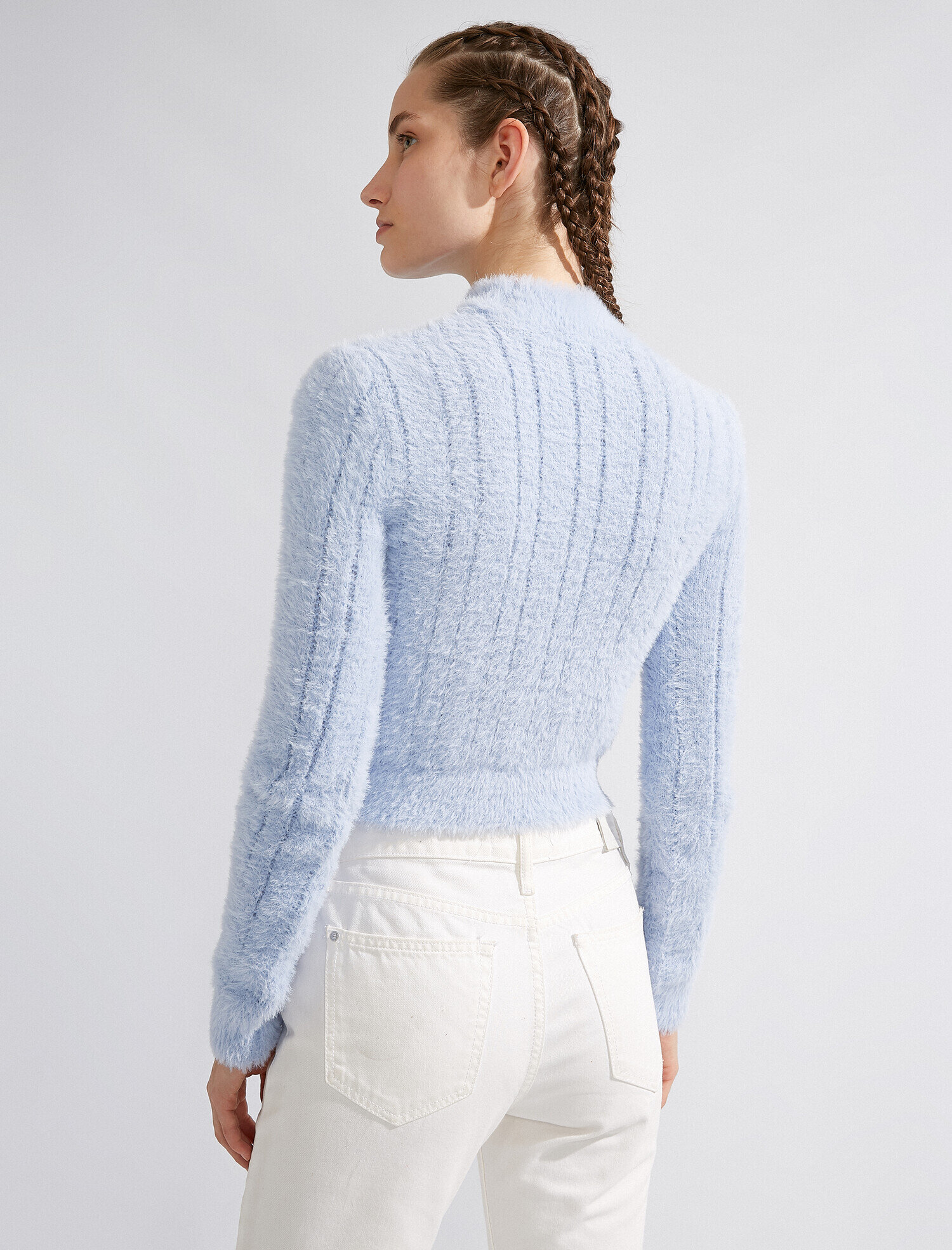   Uzun Kollu Dik Yaka Triko Kazak