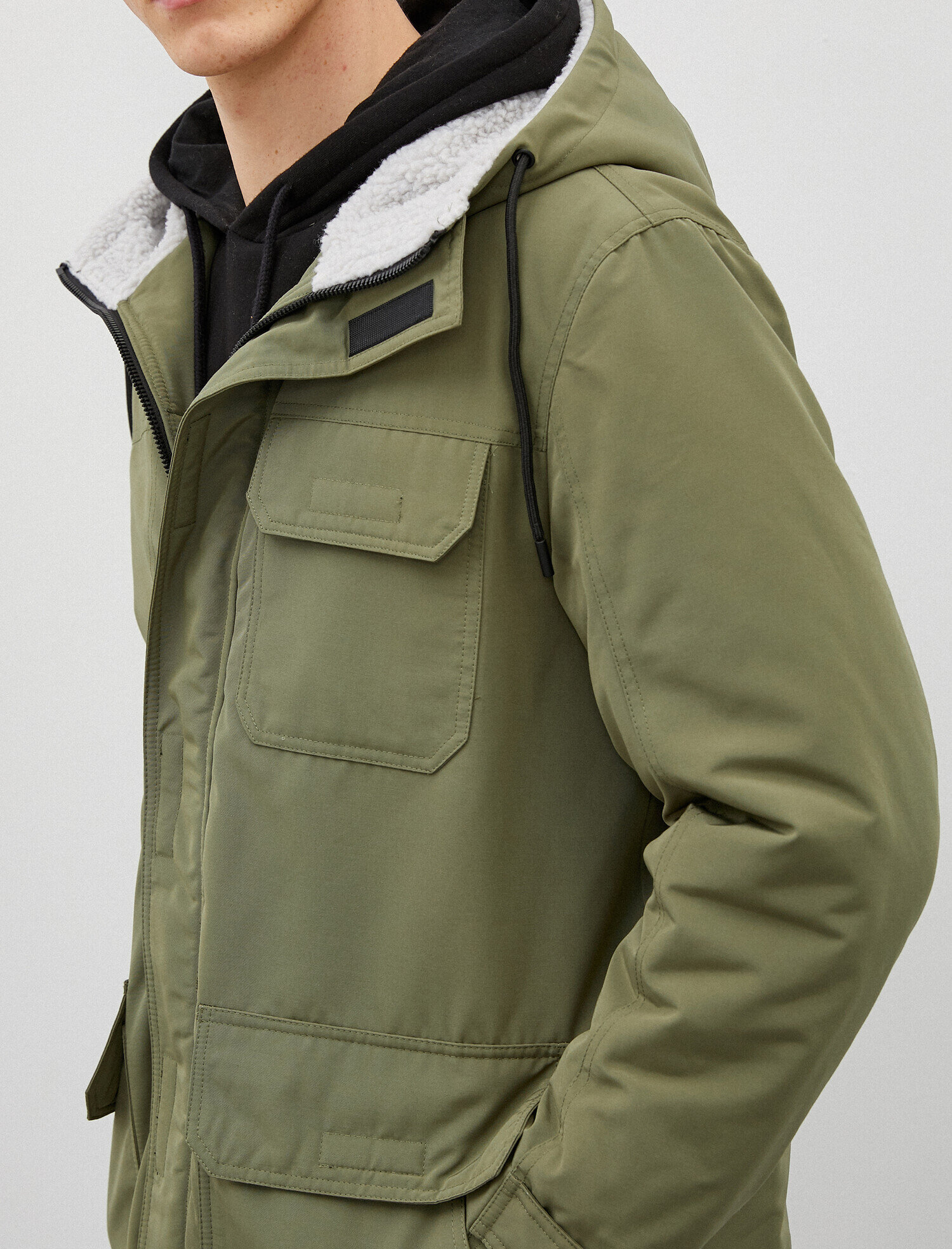   Kapüşonlu Kaban Cepli Fermuarlı